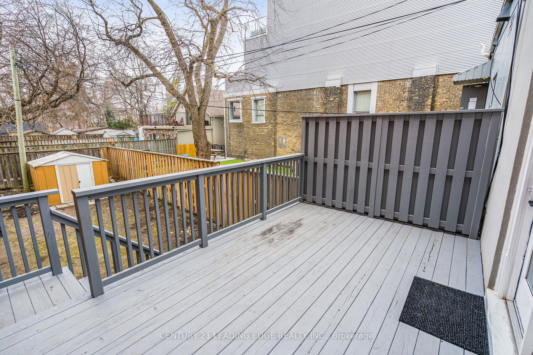 946 Kingston Rd Property Photo 32