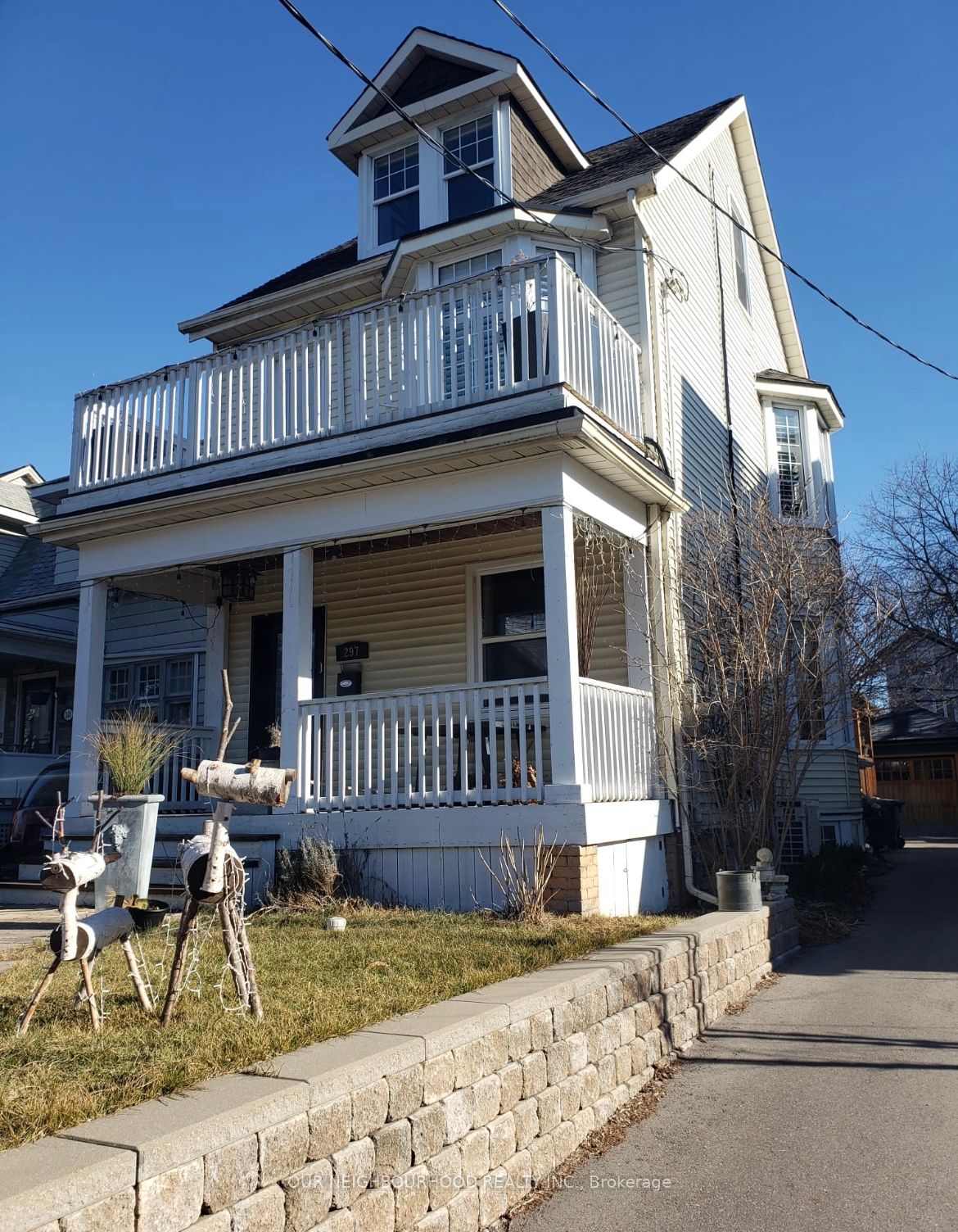 297 Woodbine Ave Property Photo 1