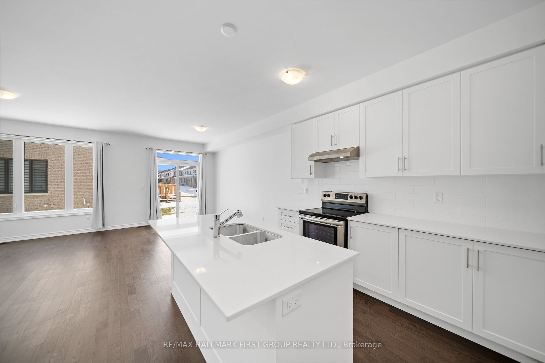 81 Laing Dr Property Photo 9