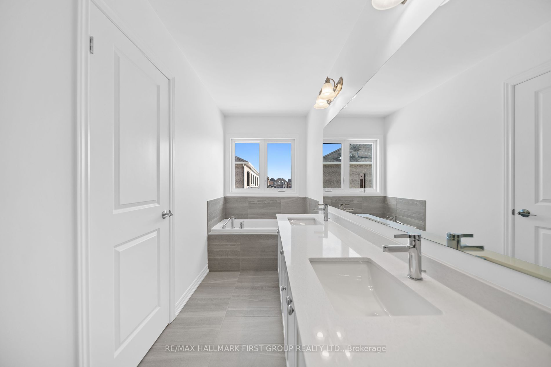 81 Laing Dr Property Photo 16