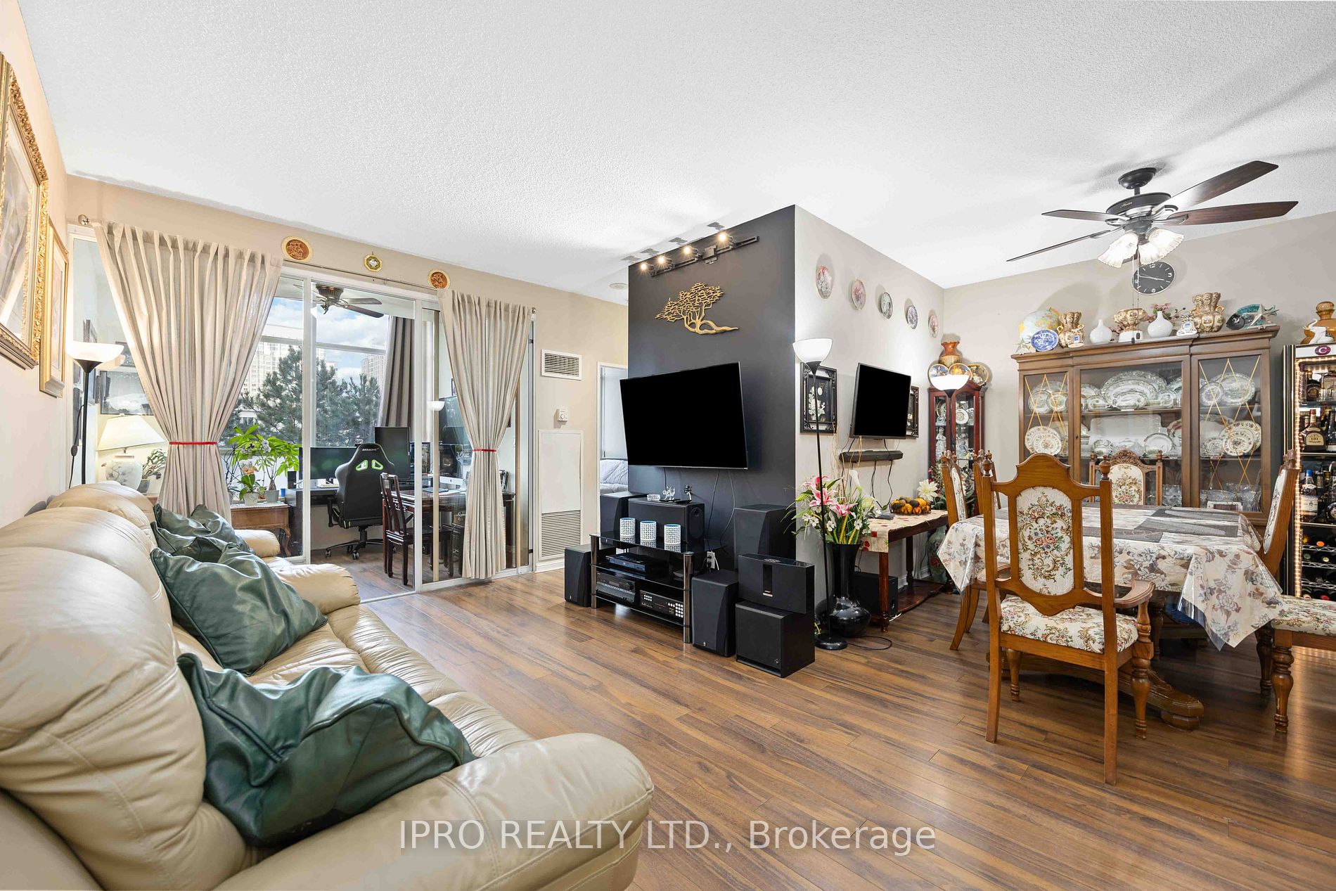 88 Corporate Dr 12 Property Photo 6