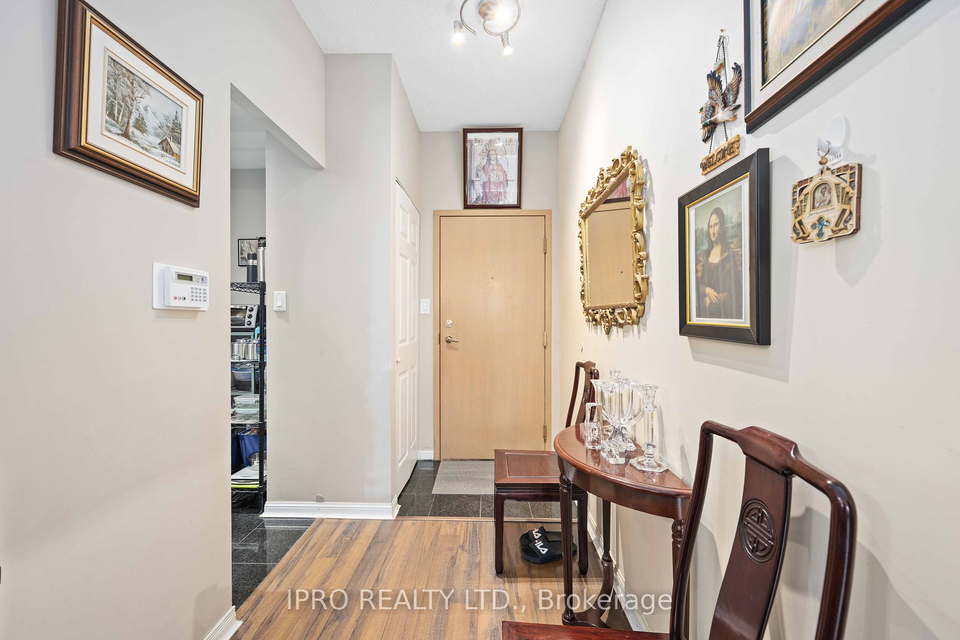 88 Corporate Dr 12 Property Photo 28