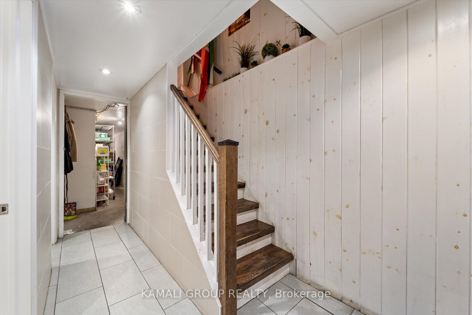 341 Danforth Ave Property Photo 20