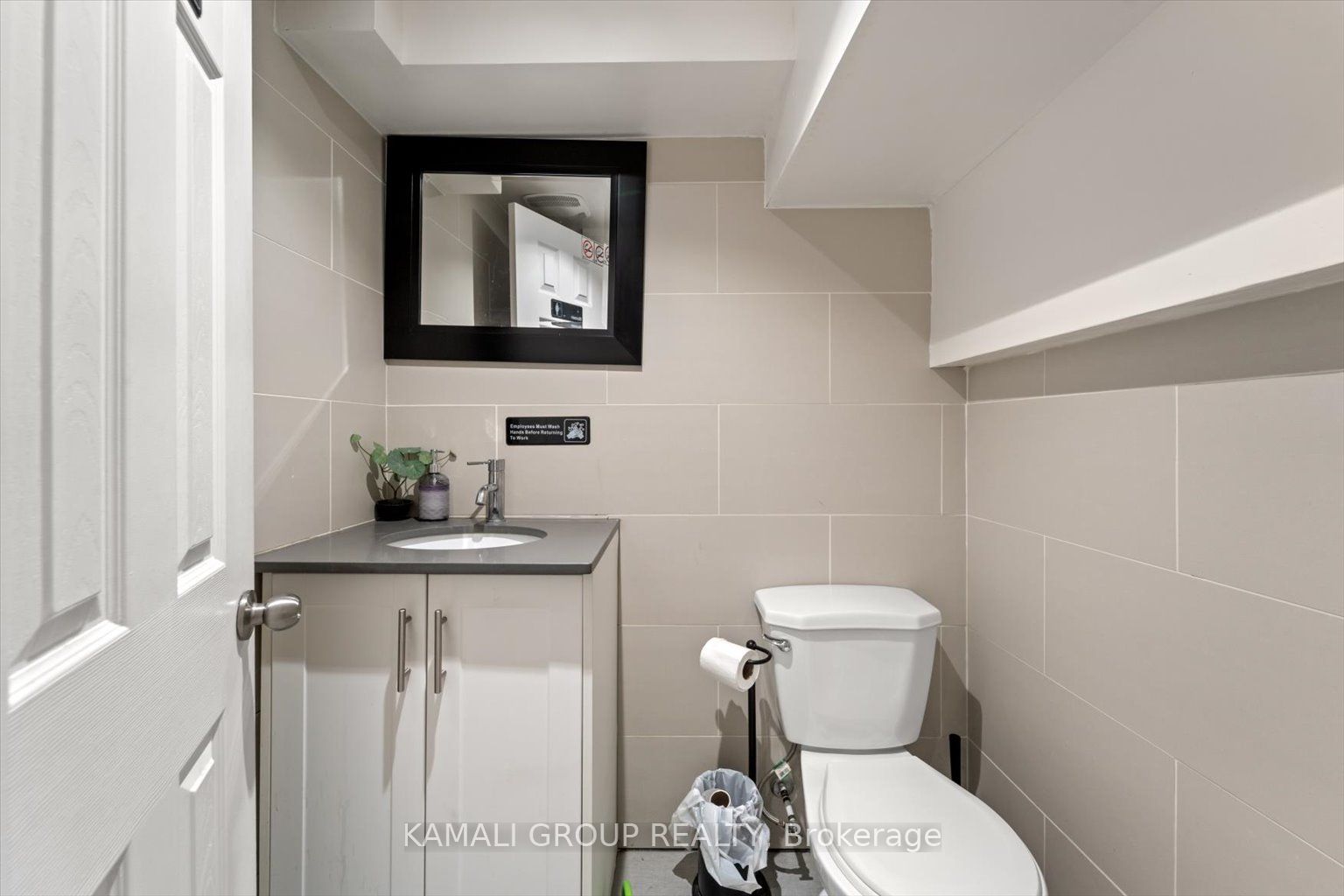341 Danforth Ave Property Photo 24