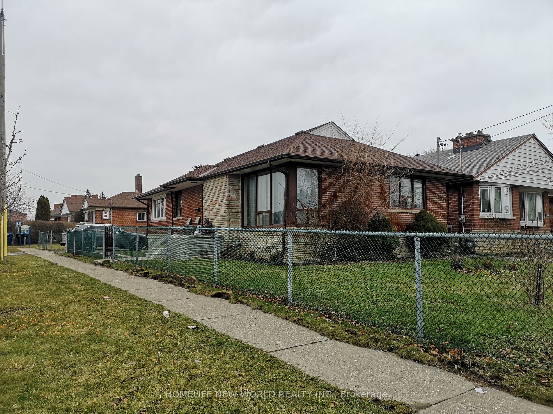 3 Sadler Dr Property Photo 2