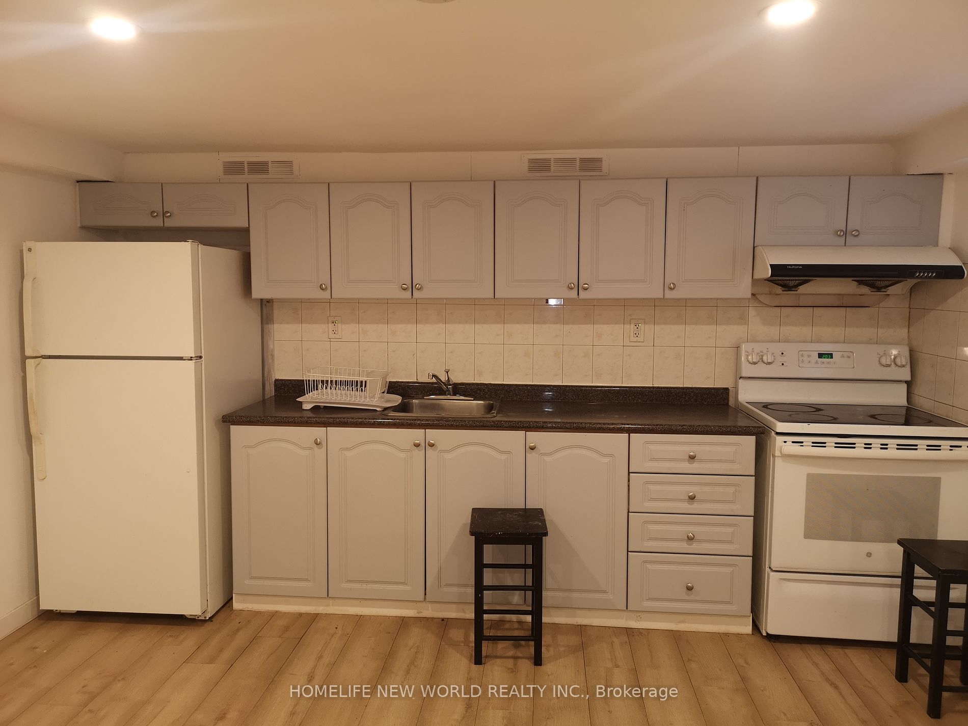3 Sadler Dr Property Photo 9