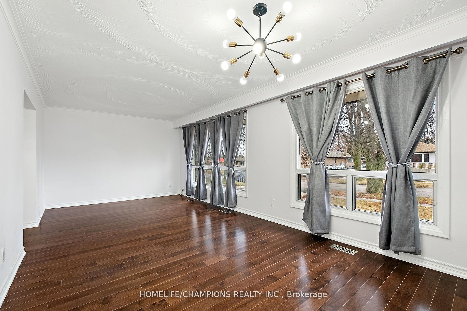 15 Stonehenge Cres Property Photo 13