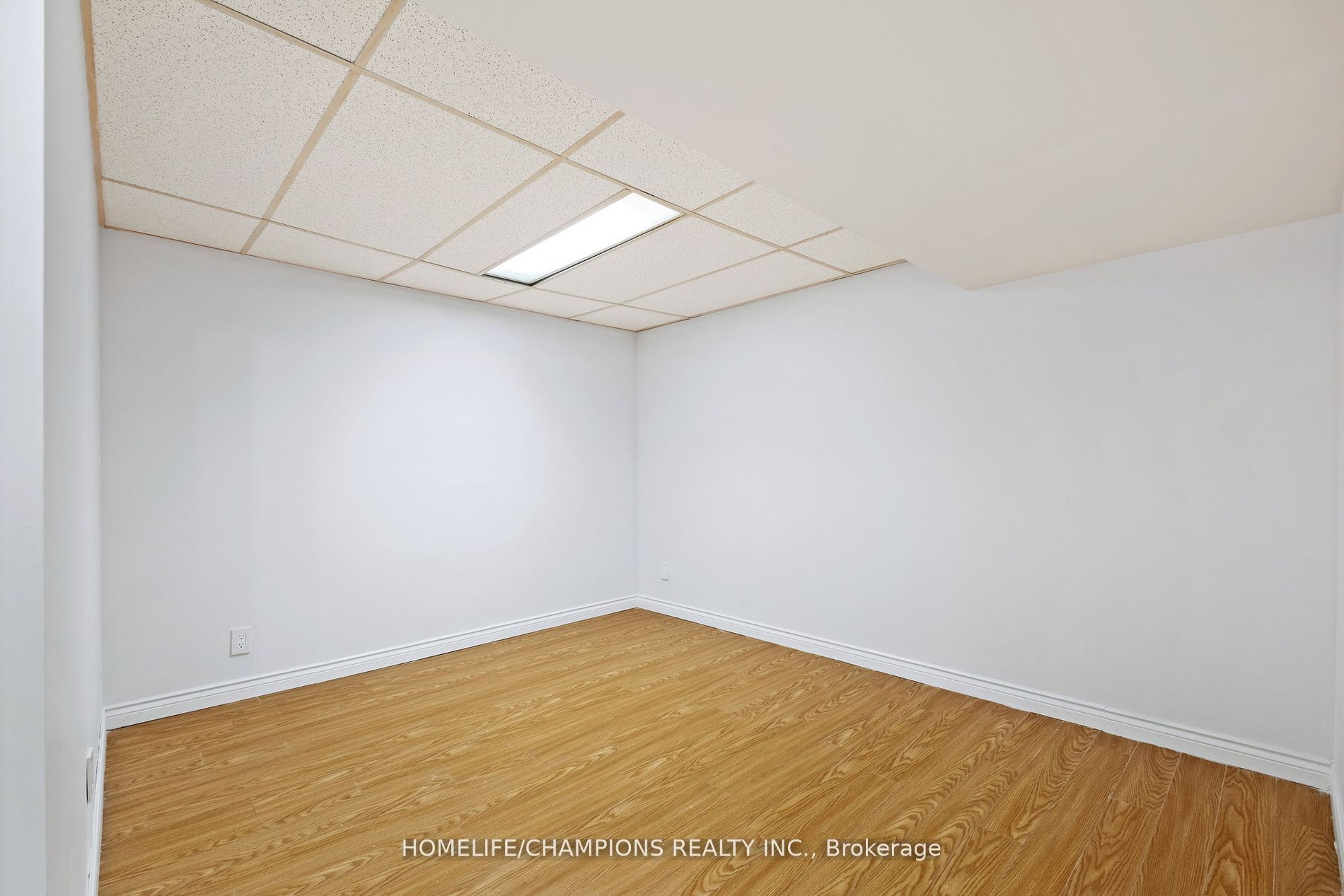 15 Stonehenge Cres Property Photo 28