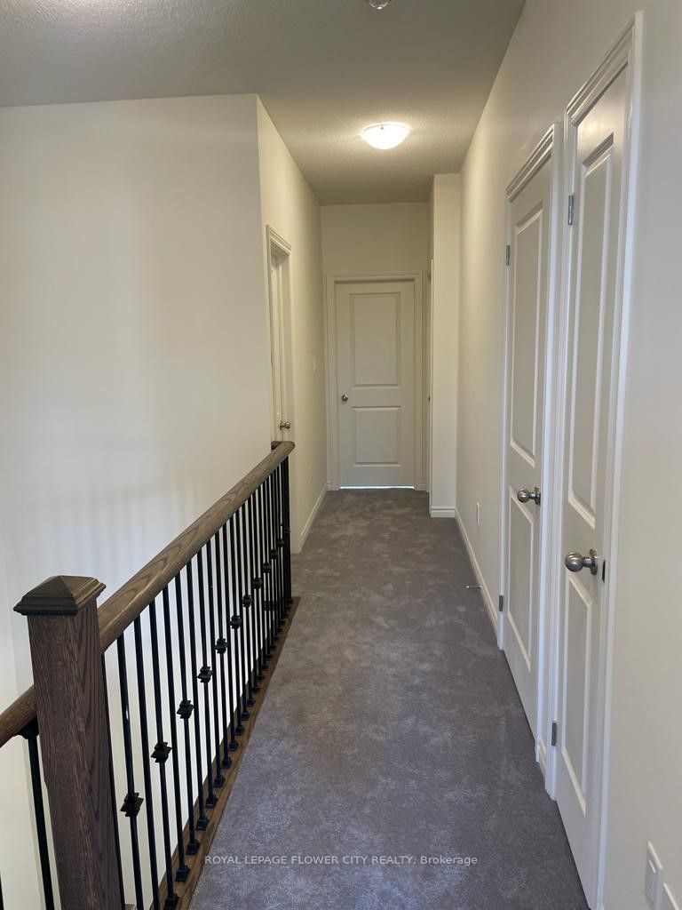 16 Sigford St Property Photo 9