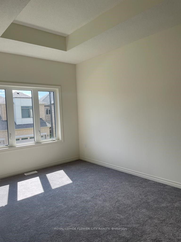 16 Sigford St Property Photo 14