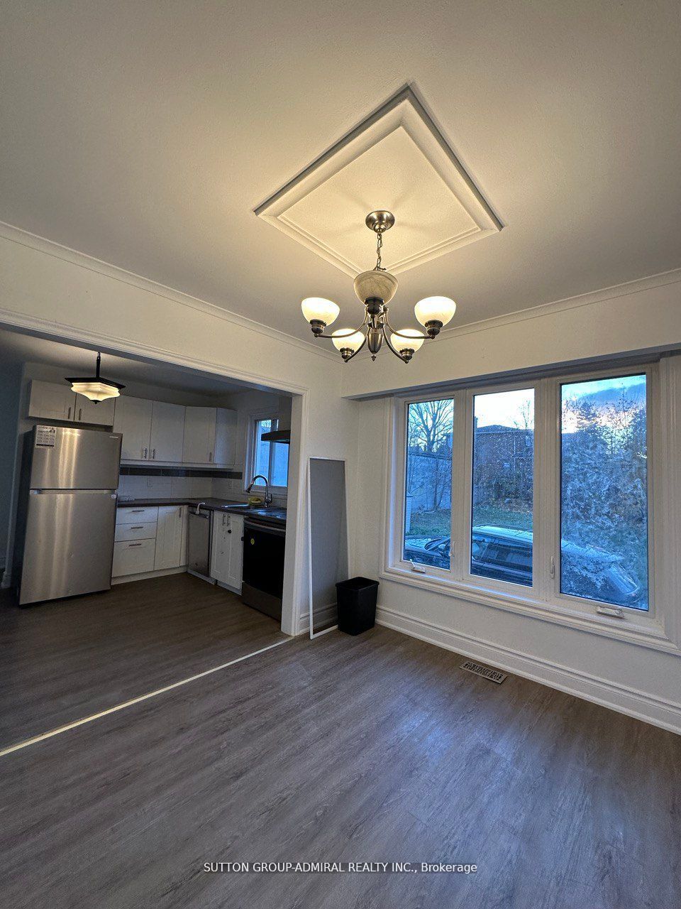240 Markham Rd Property Photo 12