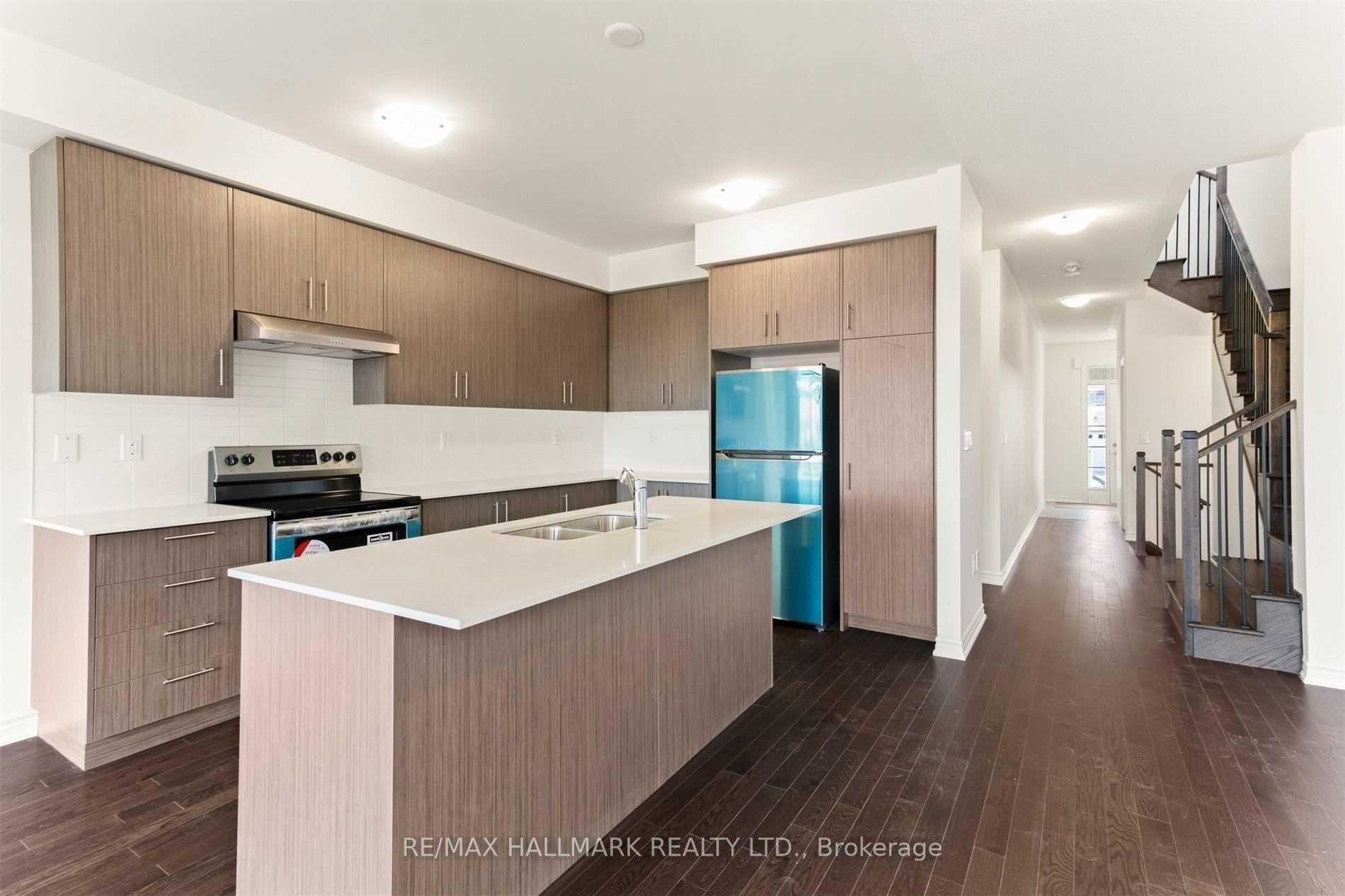 103 Laing Dr Property Photo 4