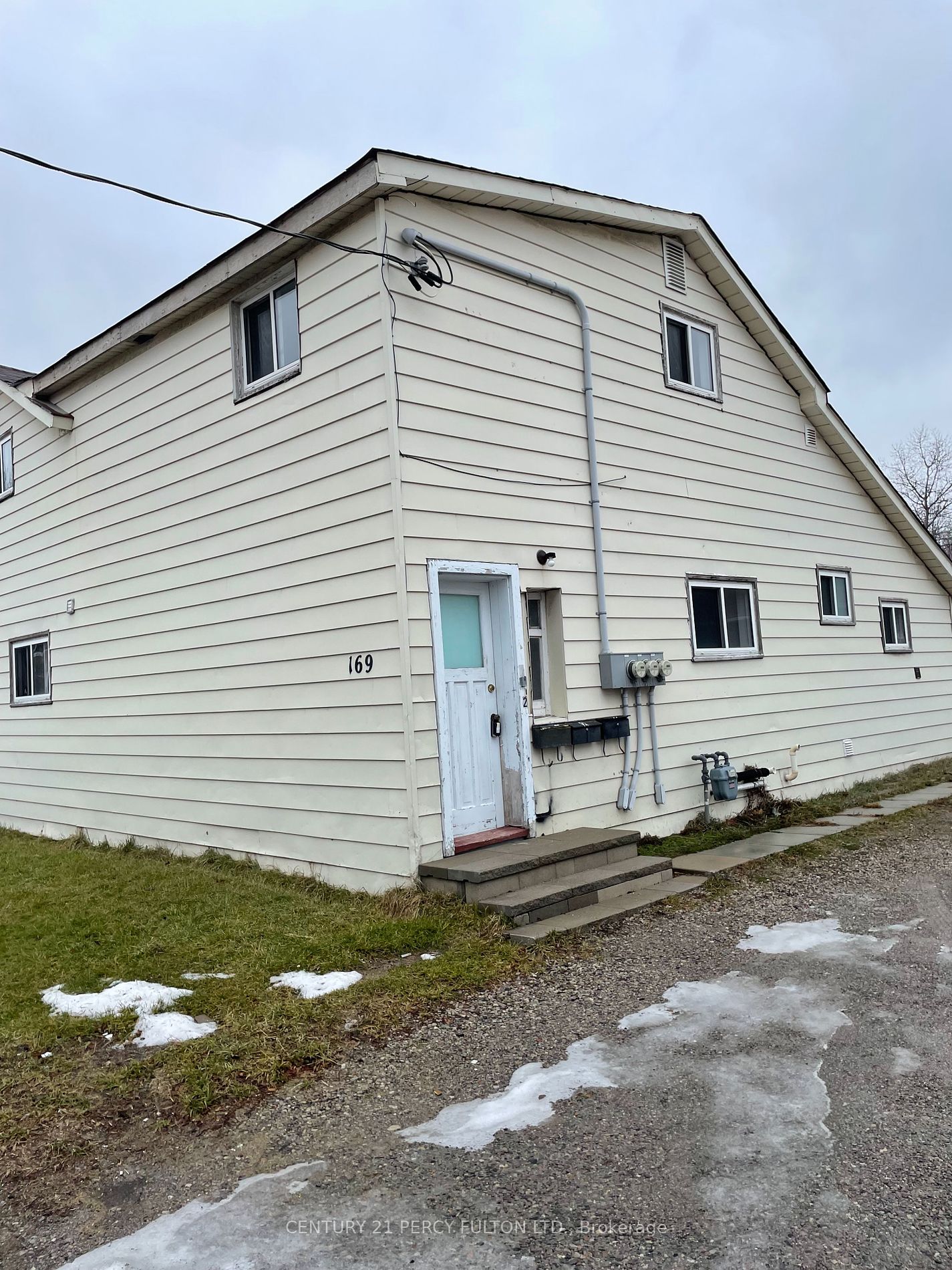 169 Mary St N Property Photo 1