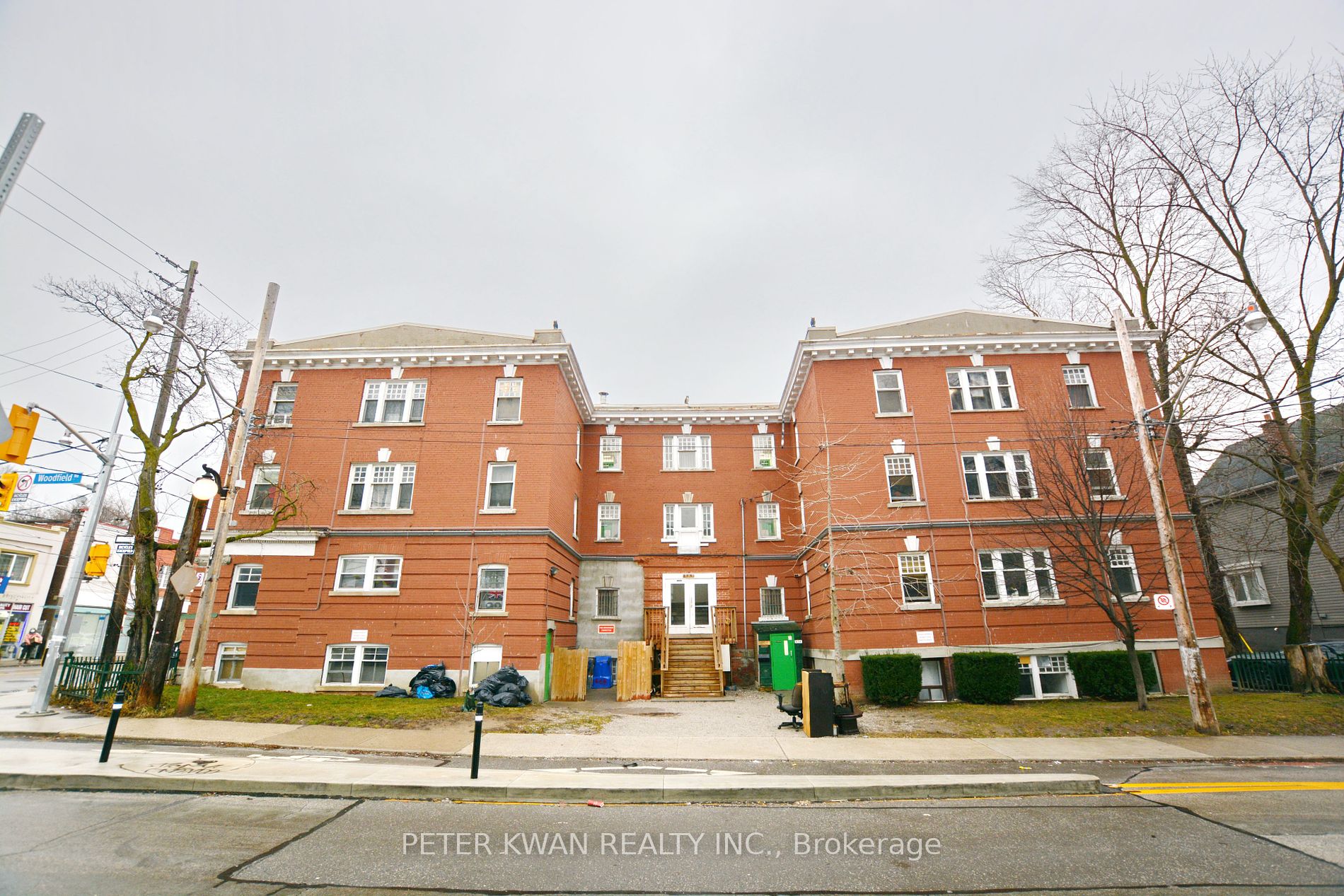 279 Woodfield Rd Property Photo 1
