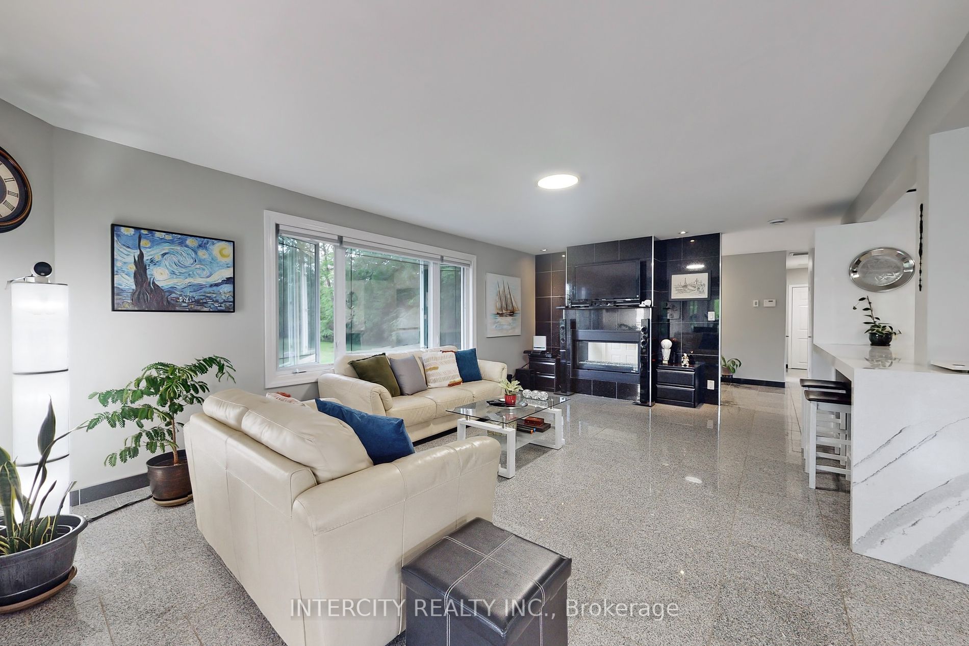 3505 Cochrane St Property Photo 12