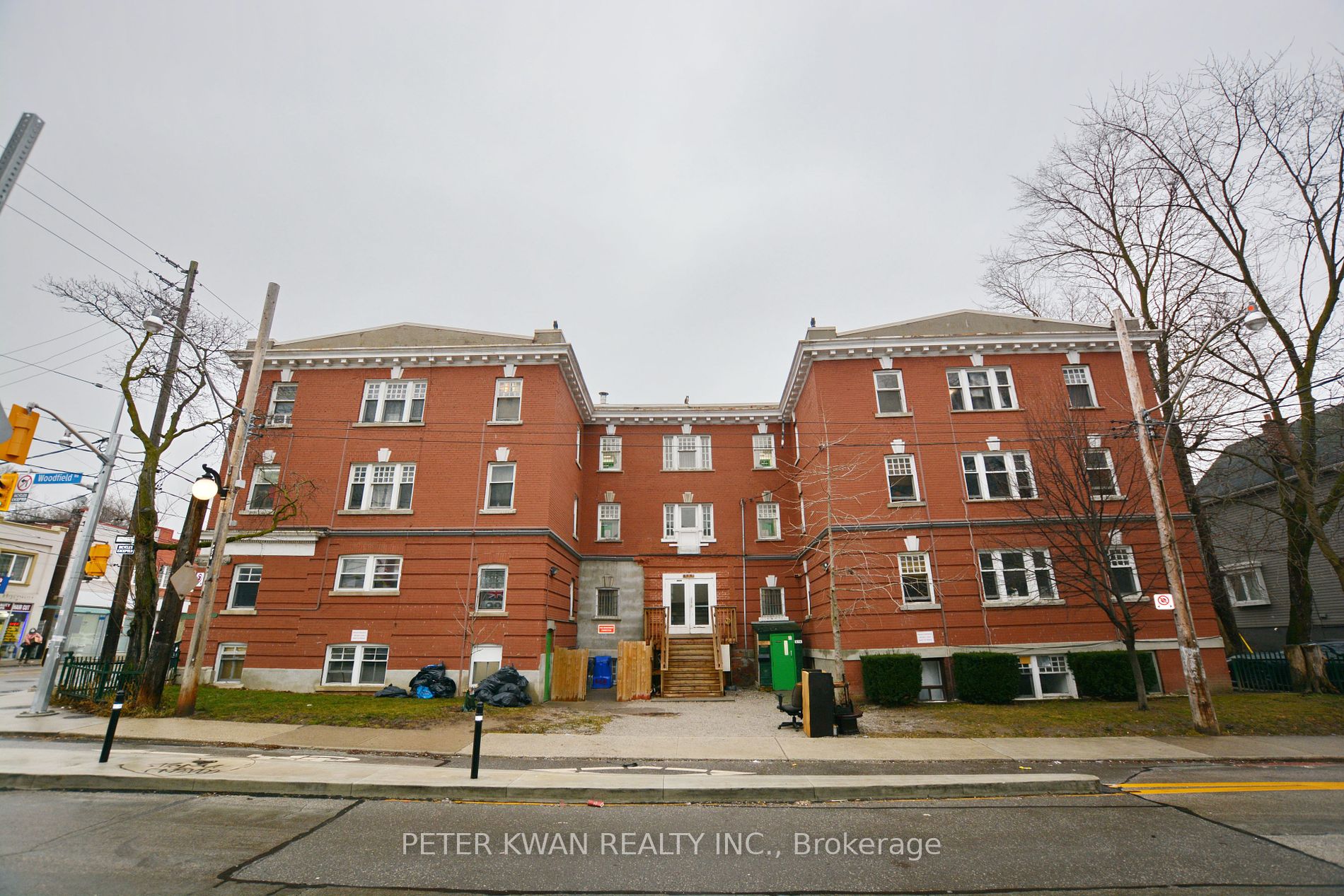 279 Woodfield Rd Property Photo 1