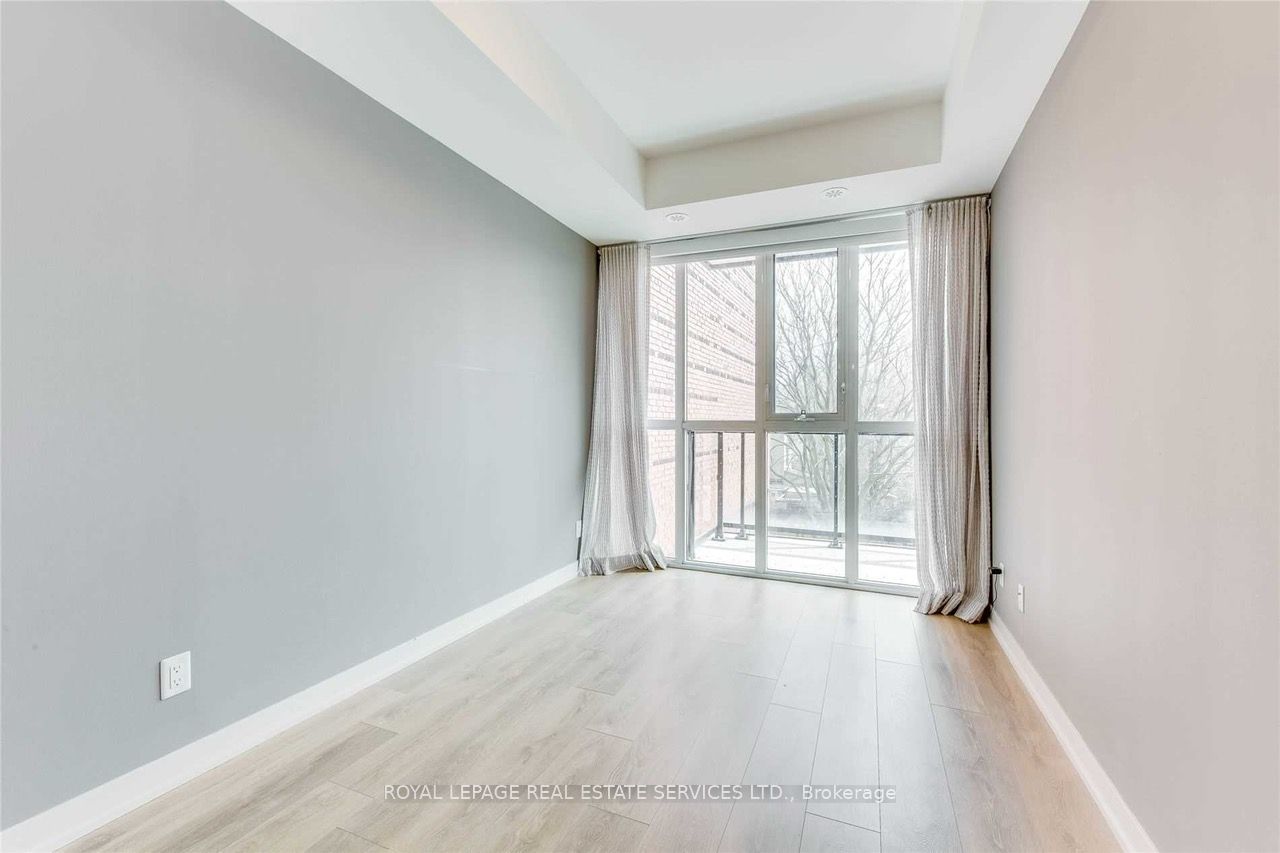 899 Queen St E 9 Property Photo 19