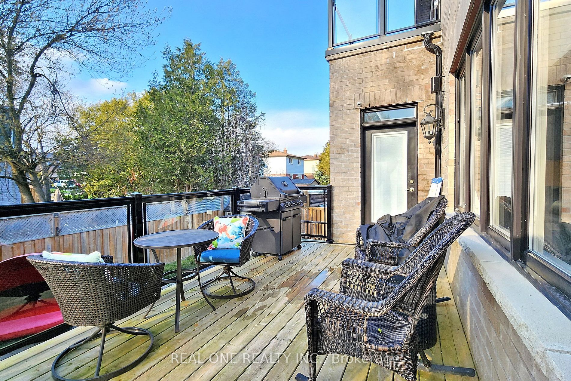 646 Annland St Property Photo 35