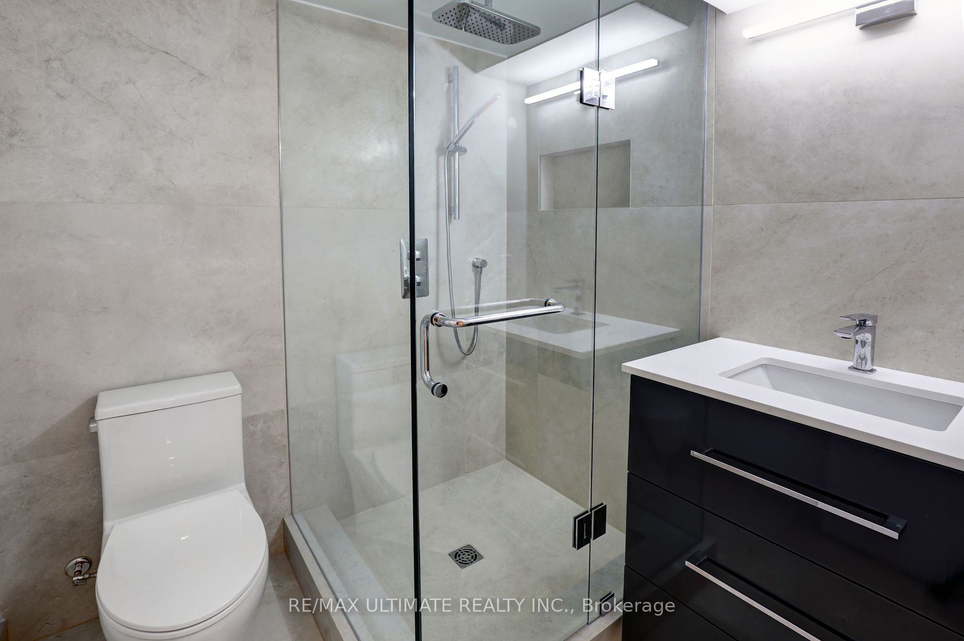 38 Barbara Cres Property Photo 14