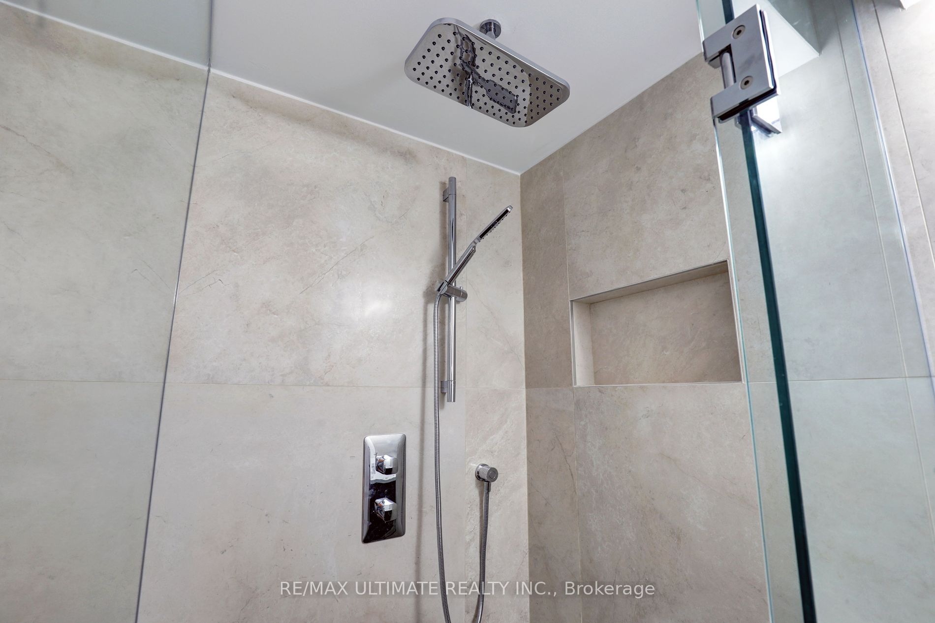 38 Barbara Cres Property Photo 15