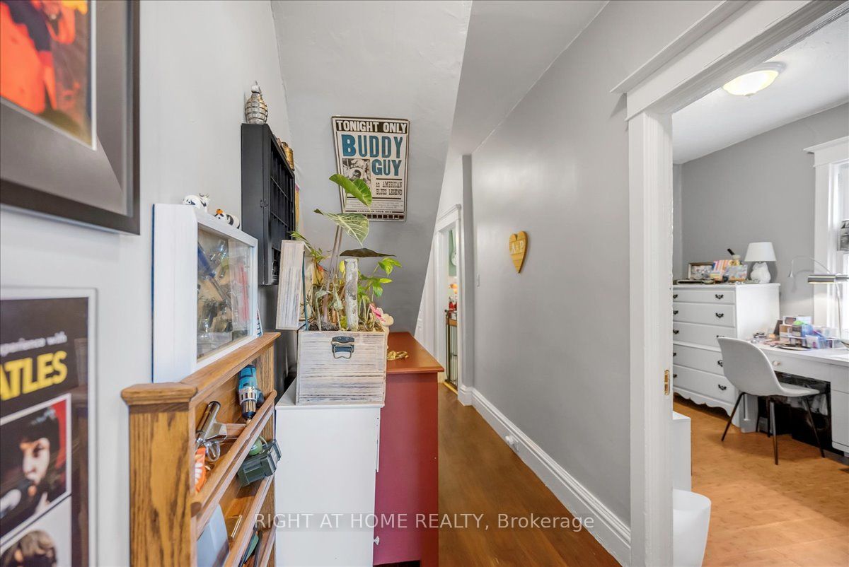 110 Donlands Ave S Property Photo 12