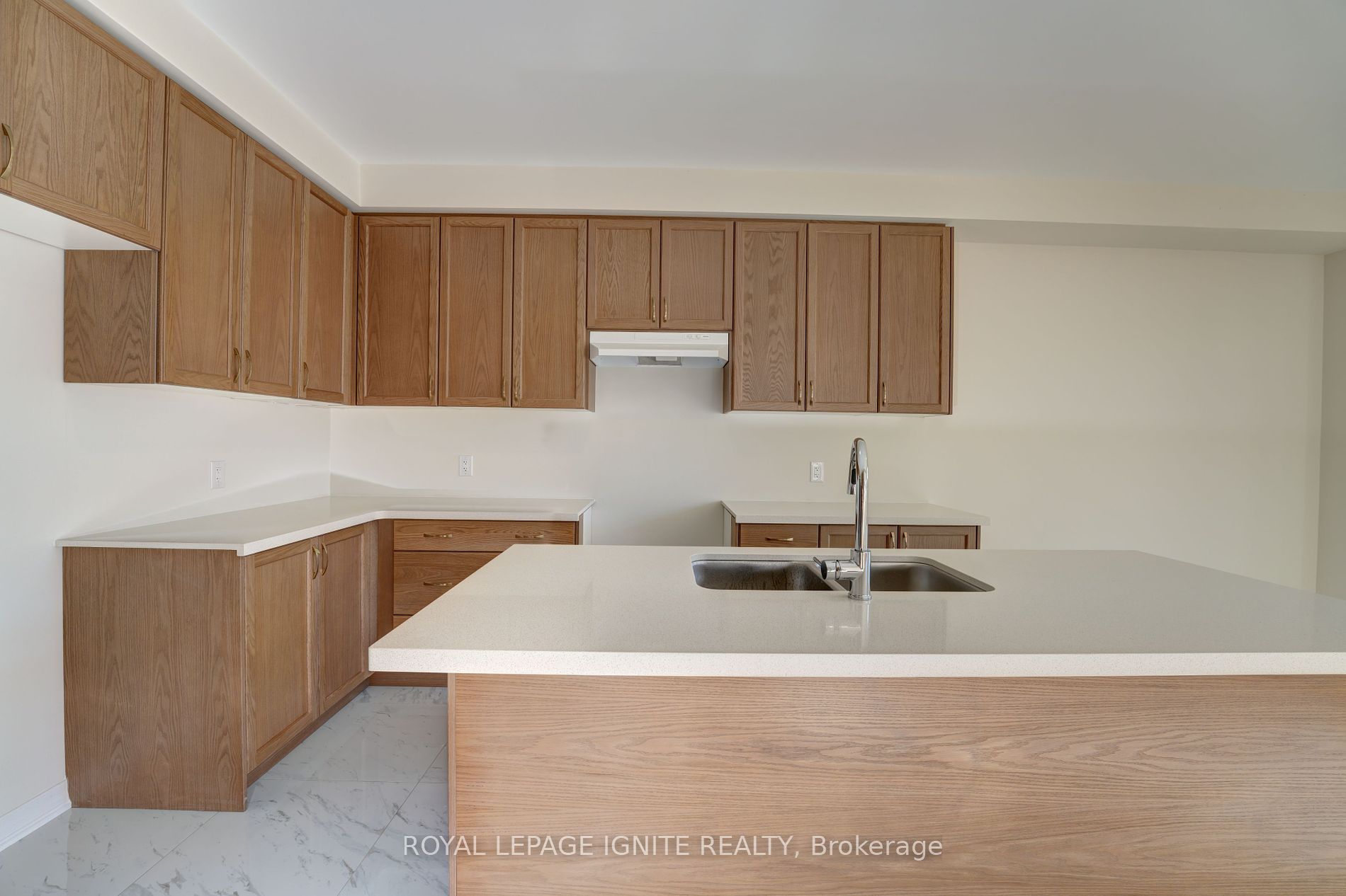 11 Ed Ewert Ave Property Photo 8