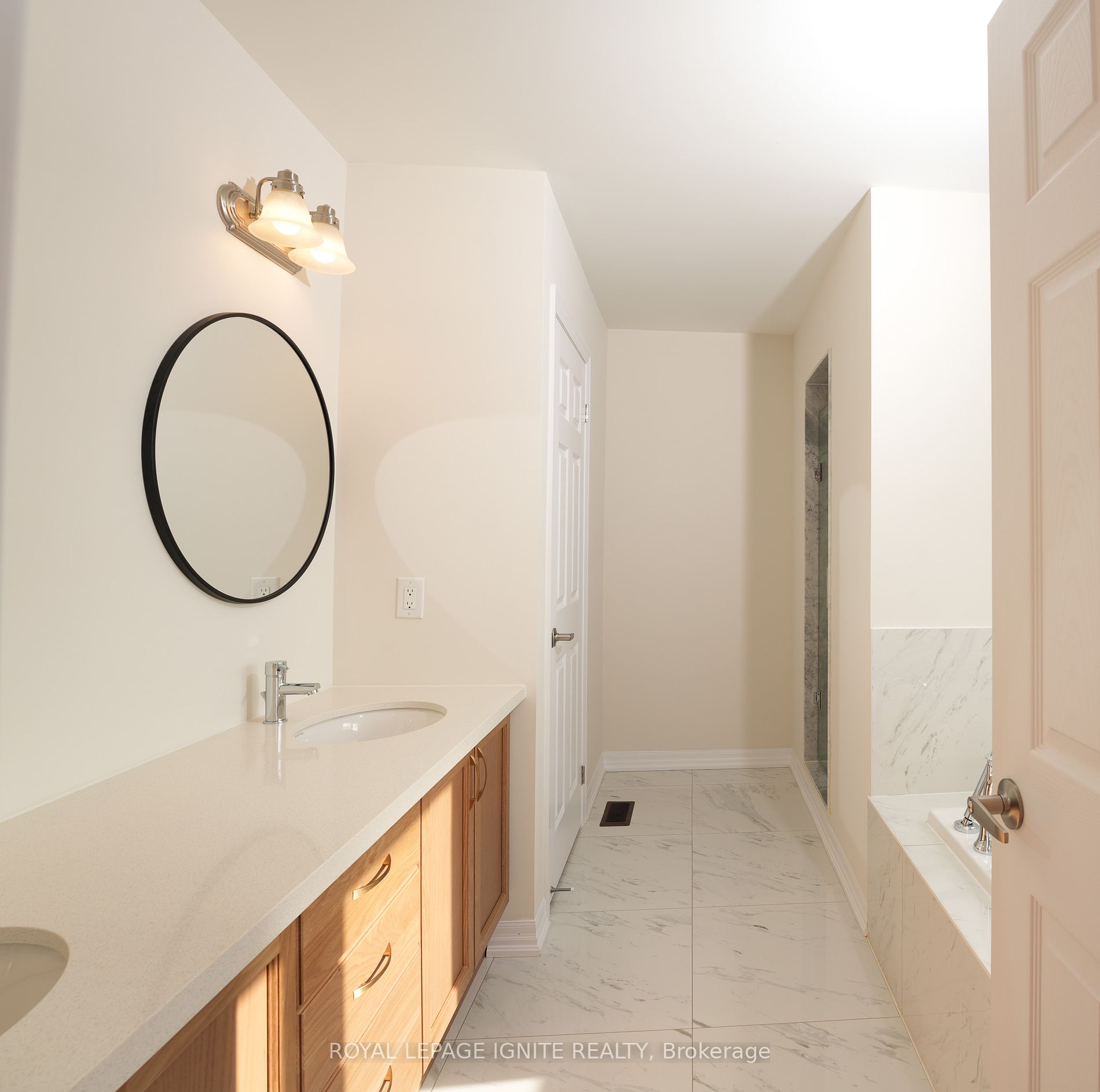 11 Ed Ewert Ave Property Photo 16