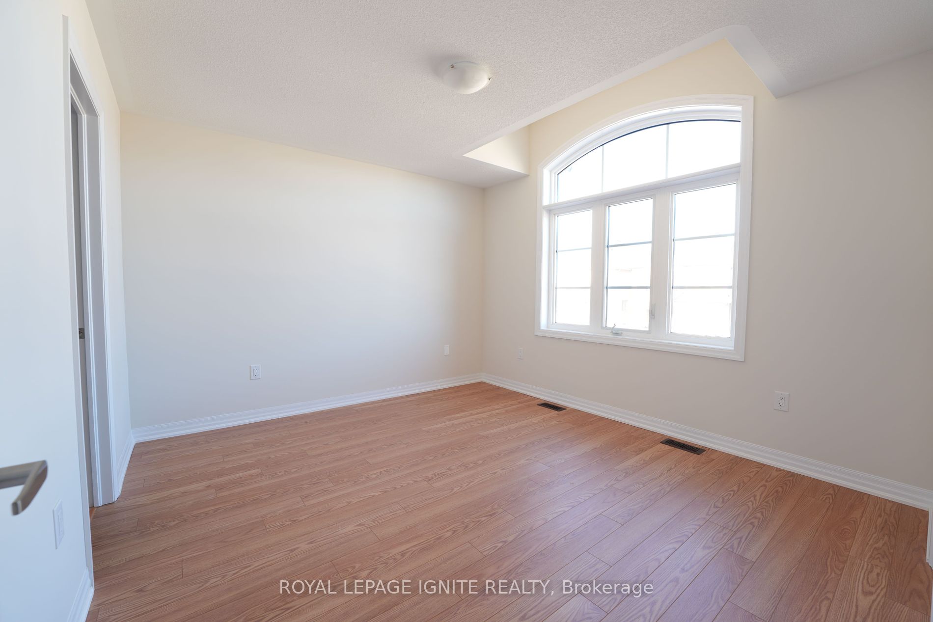 11 Ed Ewert Ave Property Photo 24