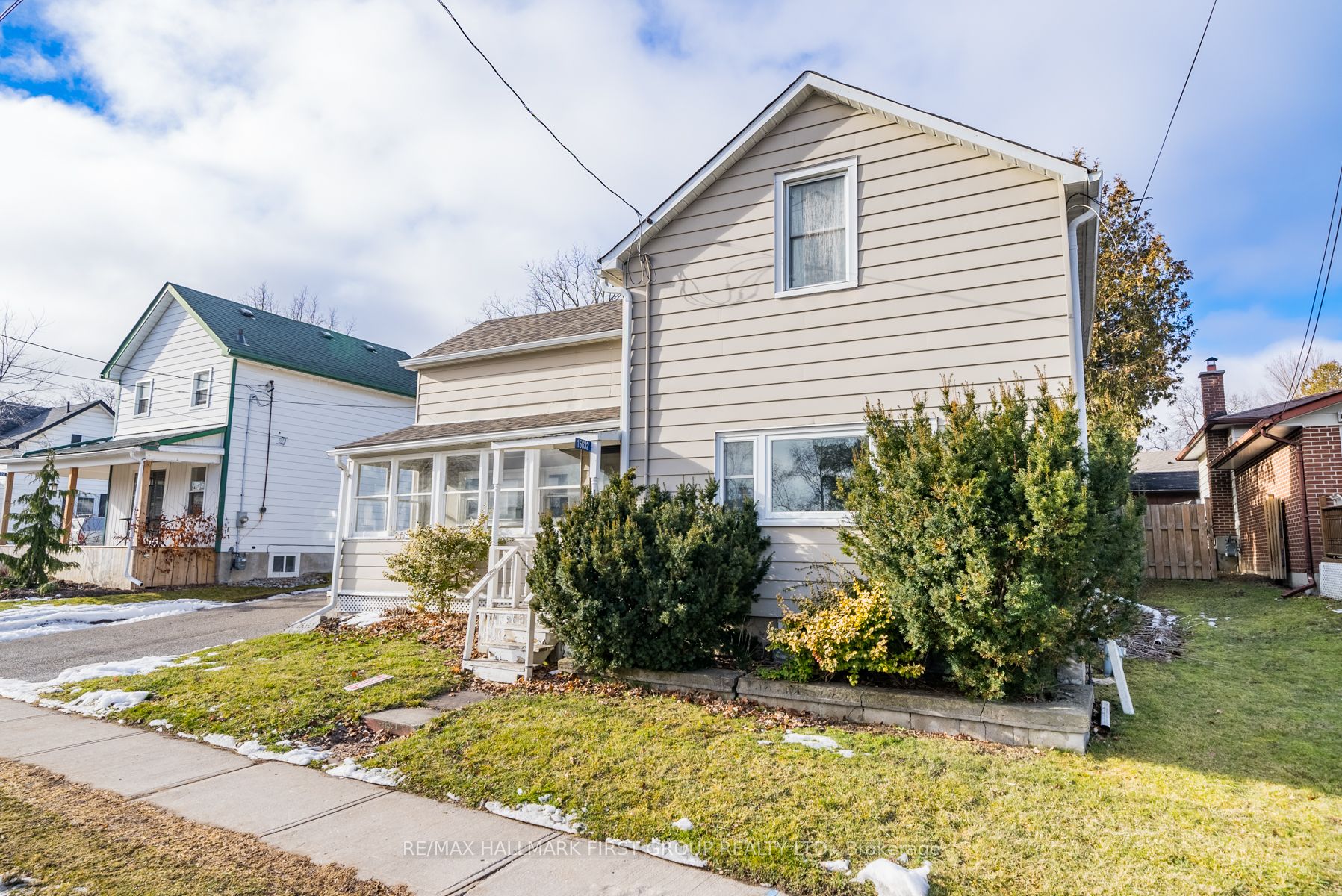 15632 Simcoe St Property Photo 27