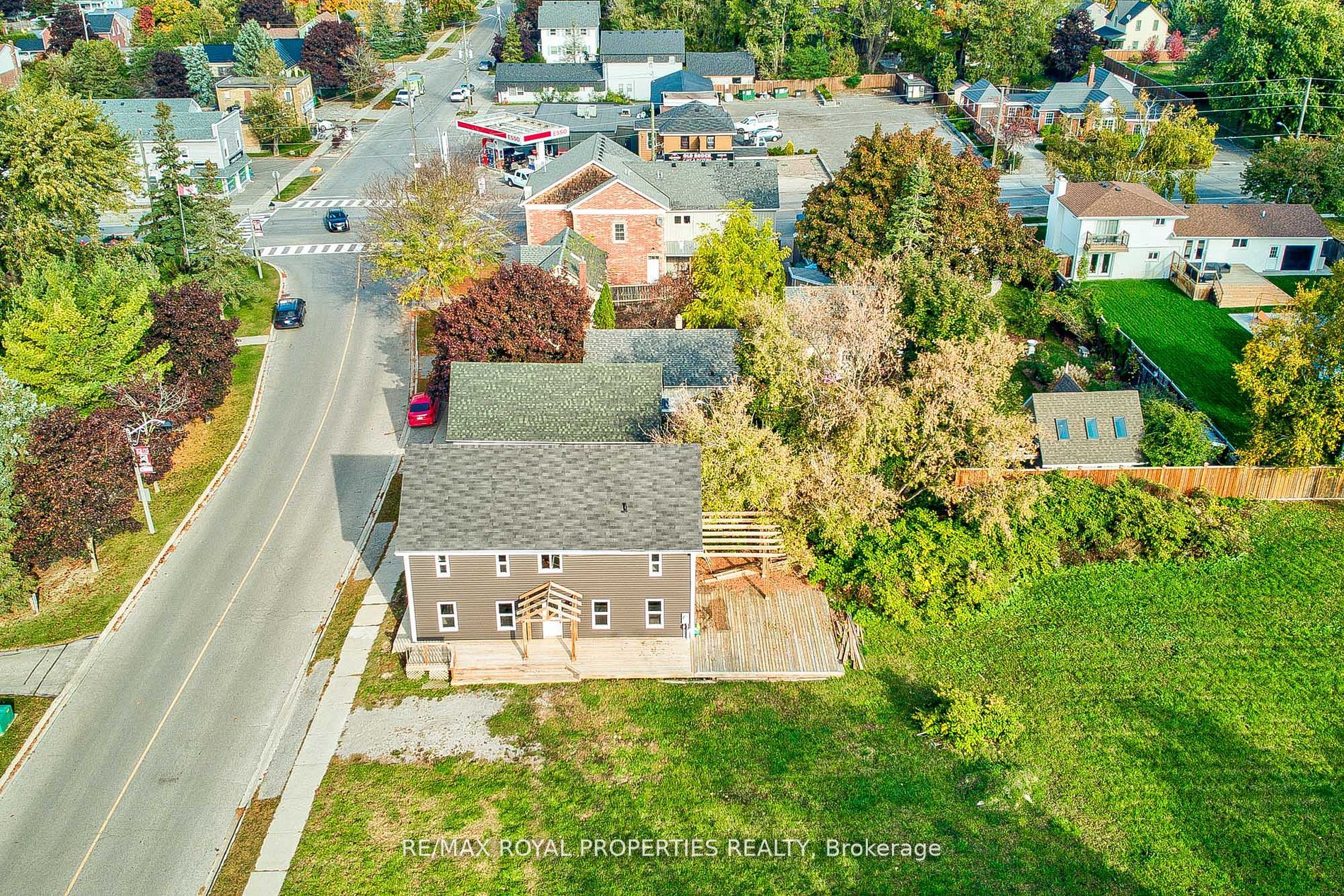 4973 Old Brock Rd Property Photo 3