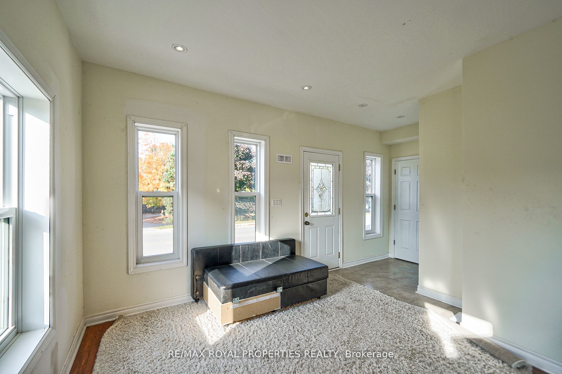 4973 Old Brock Rd Property Photo 14