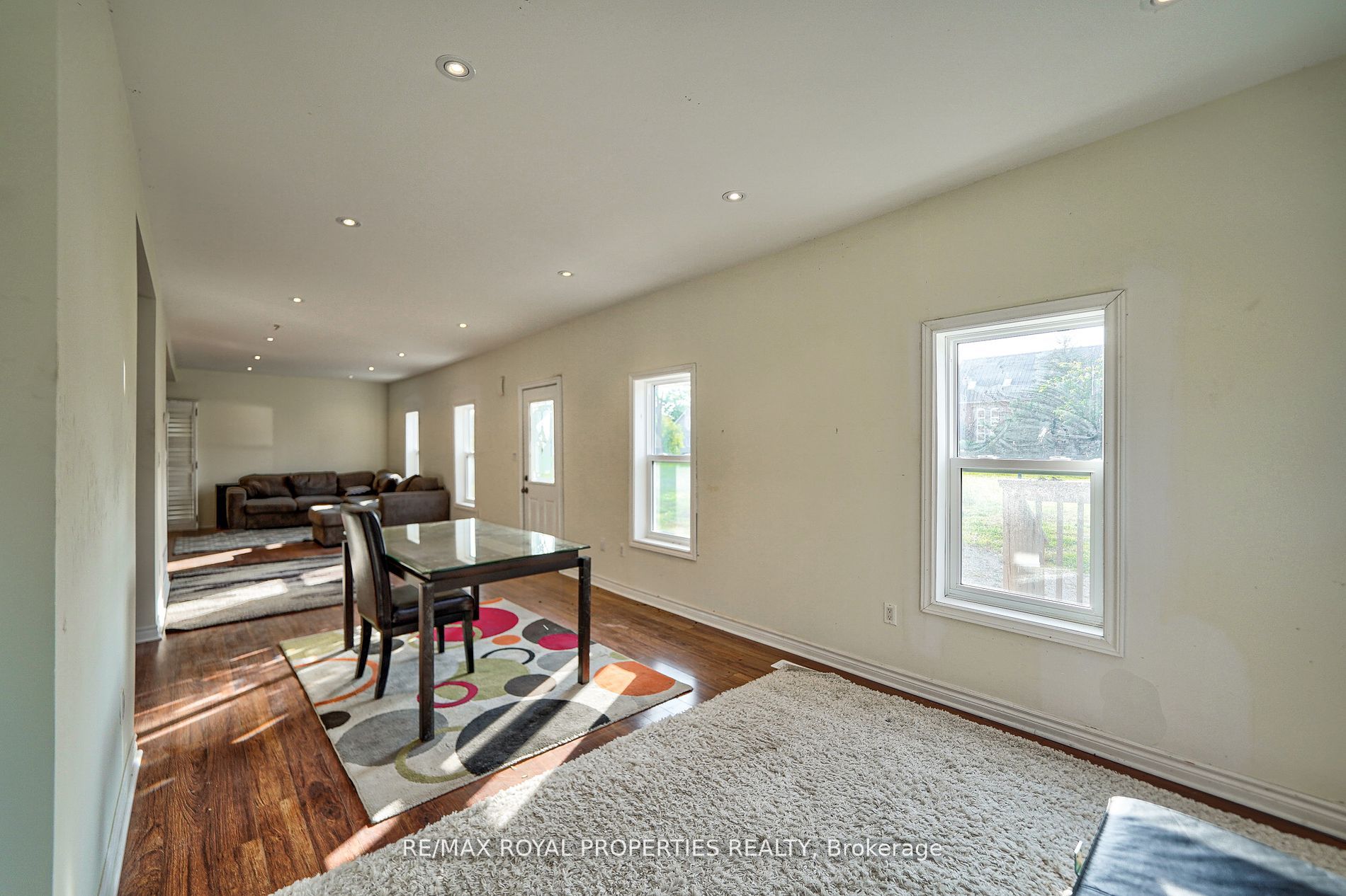 4973 Old Brock Rd Property Photo 17