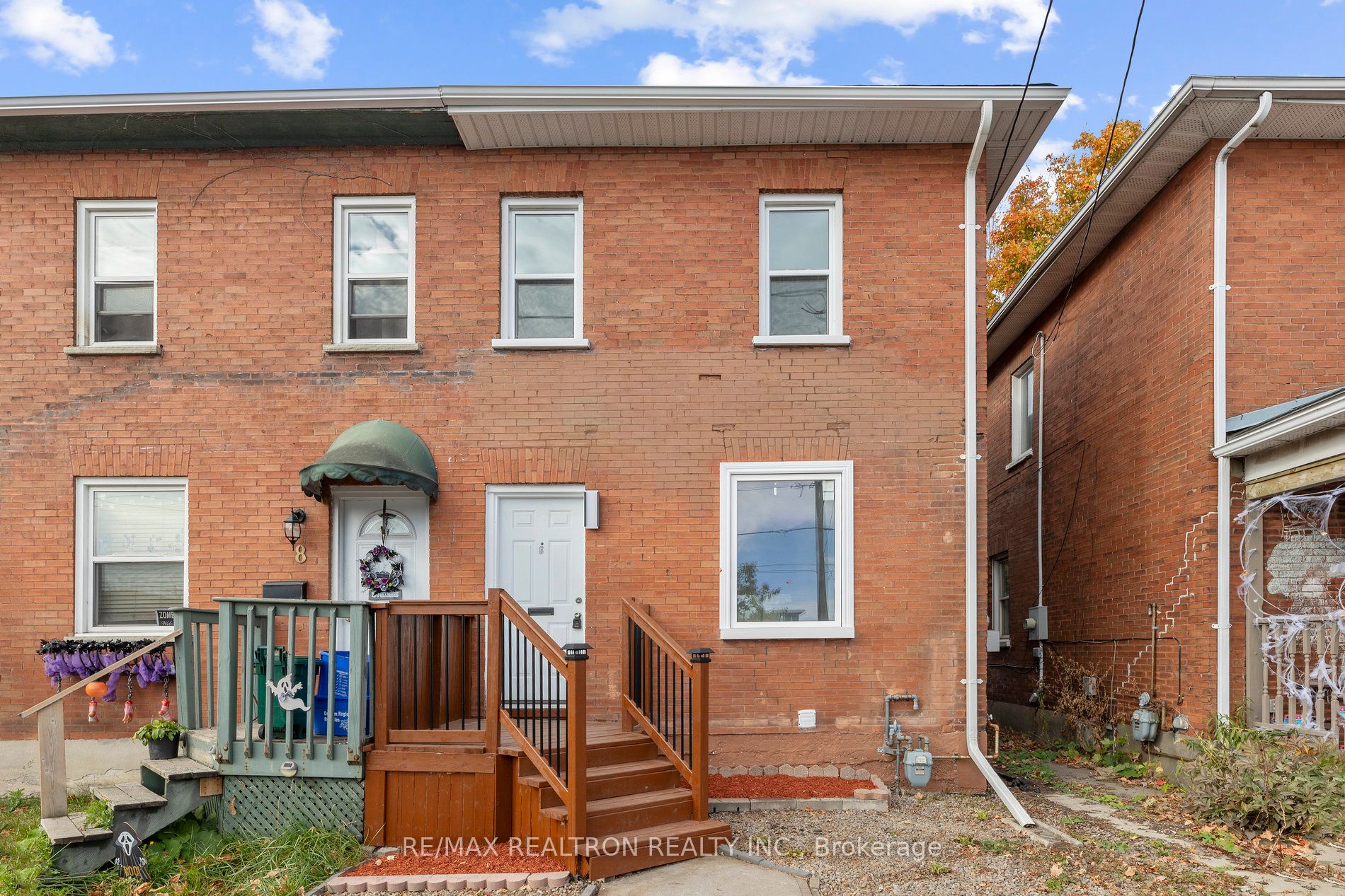 6 Liberty St S Property Photo 1