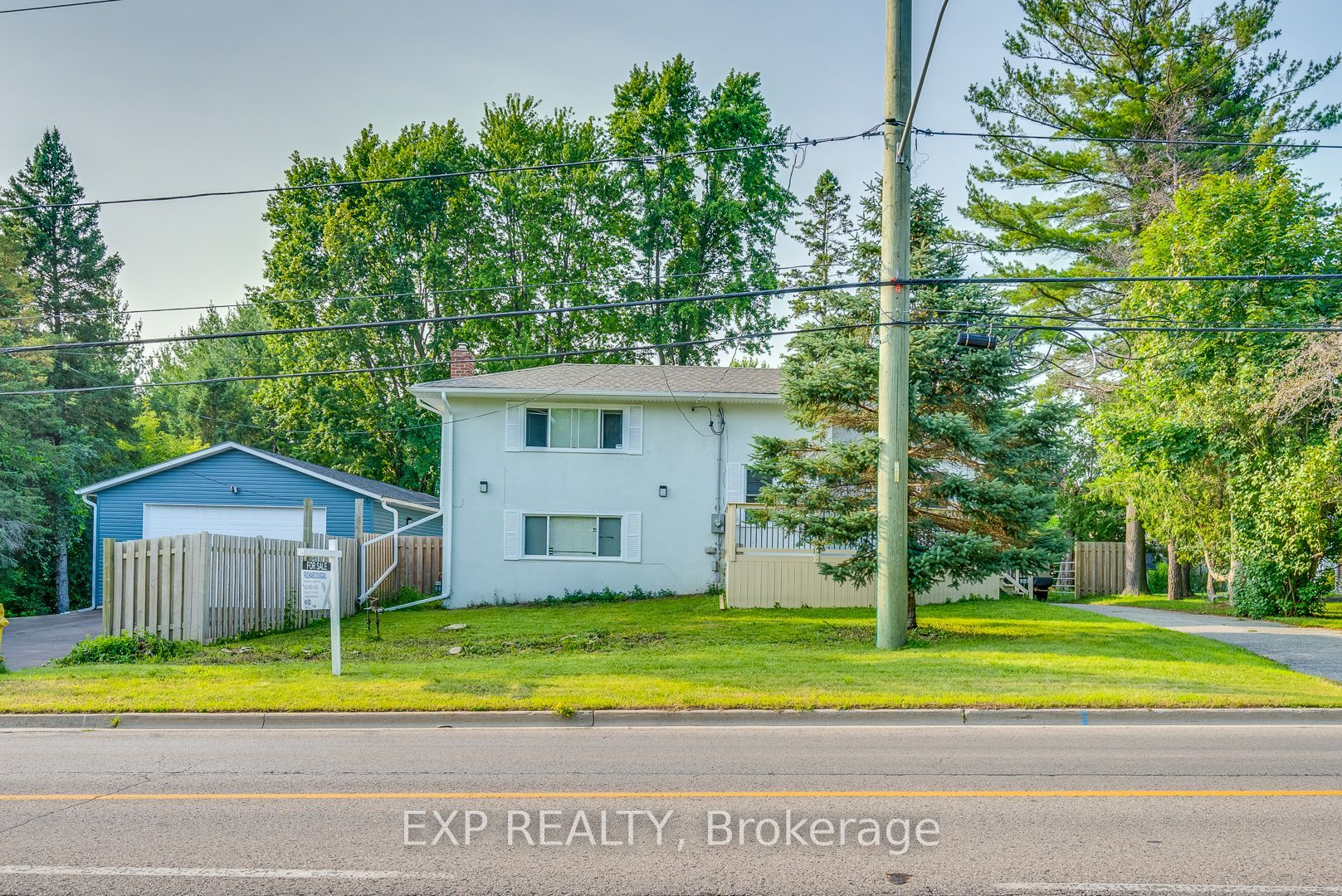 270 Conlin Rd E Property Photo 1