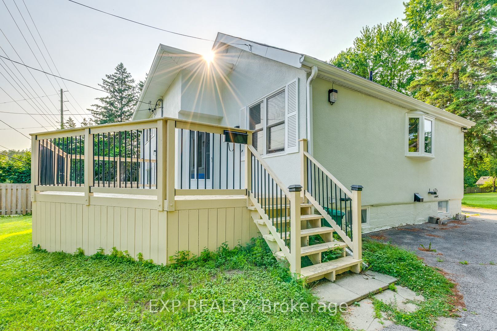 270 Conlin Rd E Property Photo 5