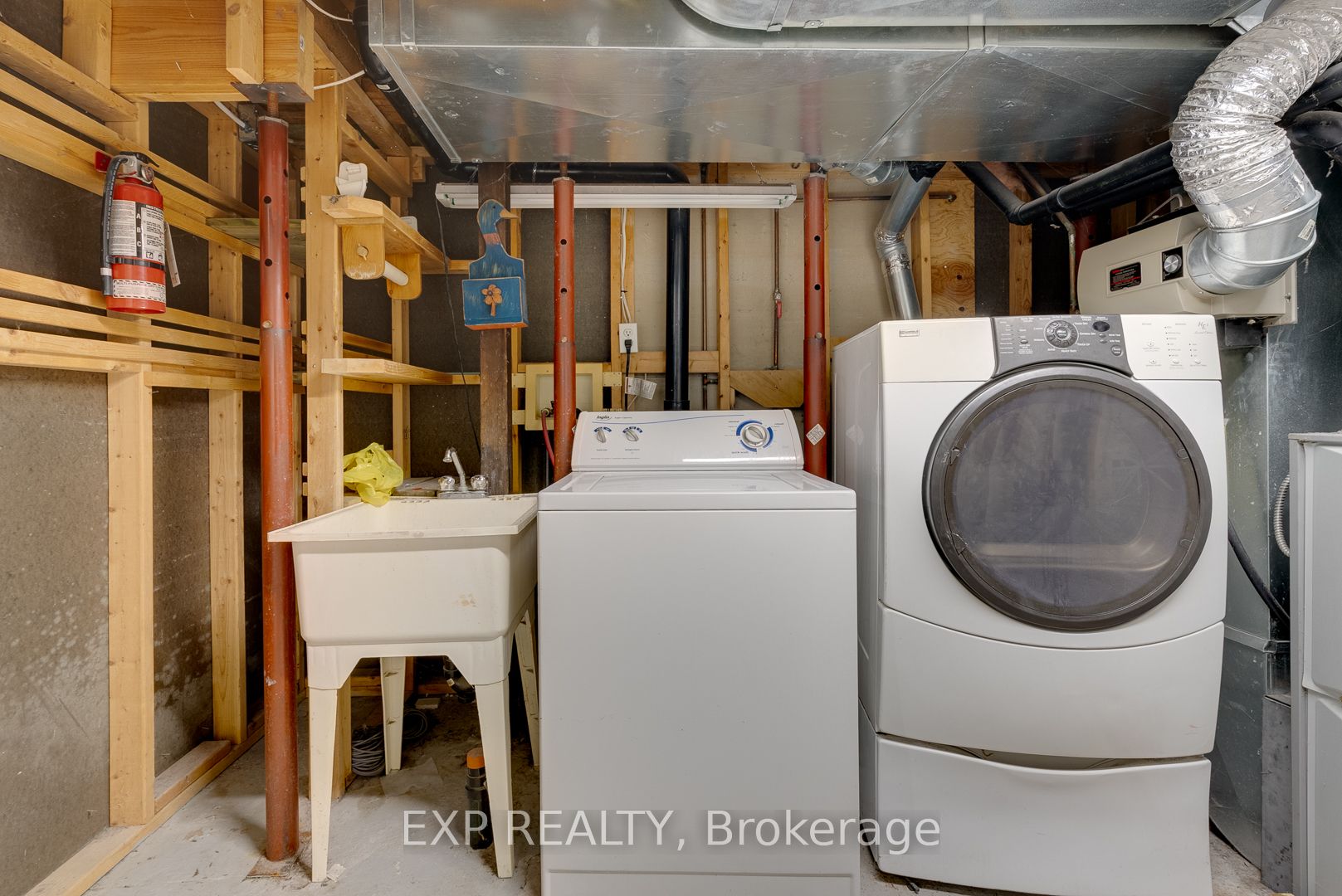 270 Conlin Rd E Property Photo 17