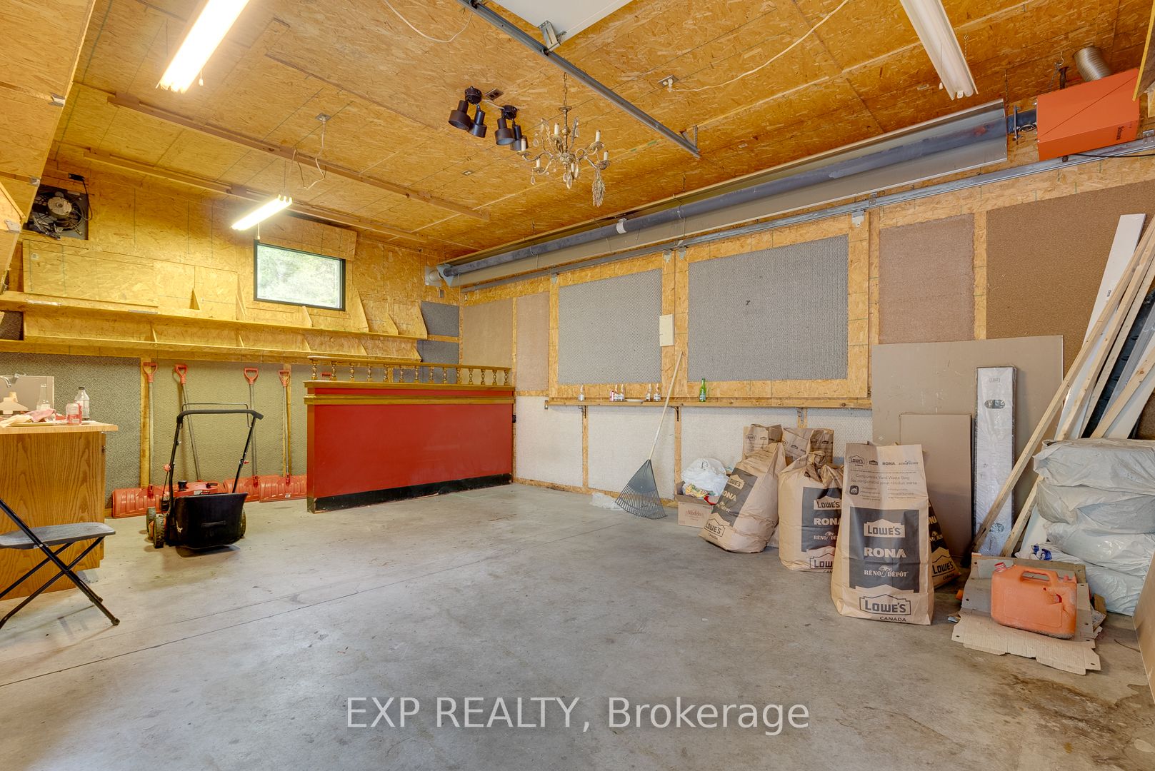 270 Conlin Rd E Property Photo 28