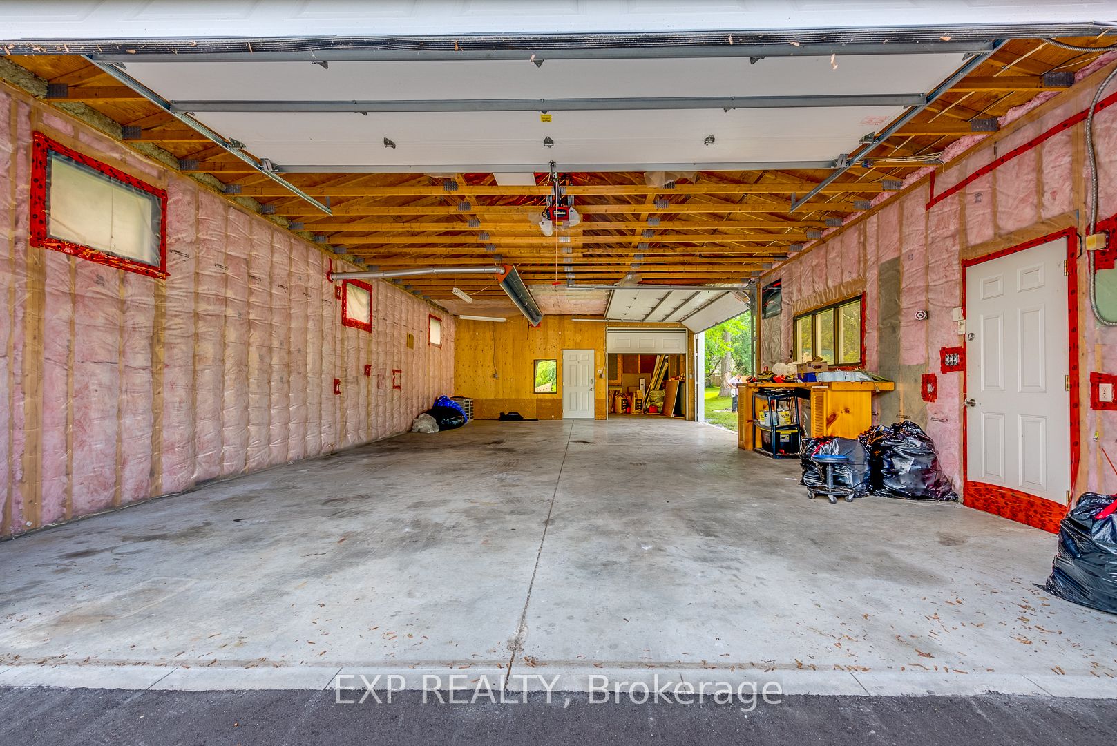 270 Conlin Rd E Property Photo 30