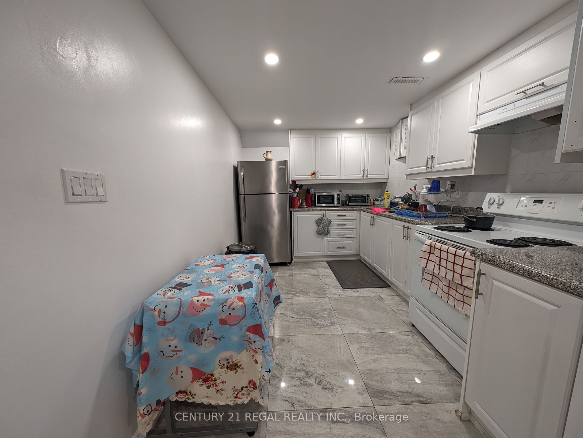 38 Meandering Tr Property Photo 3