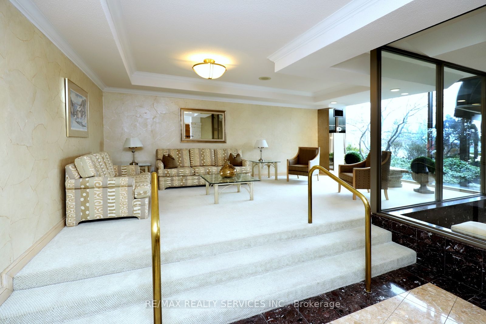 10 Guildwood Pkwy 12 Property Photo 4