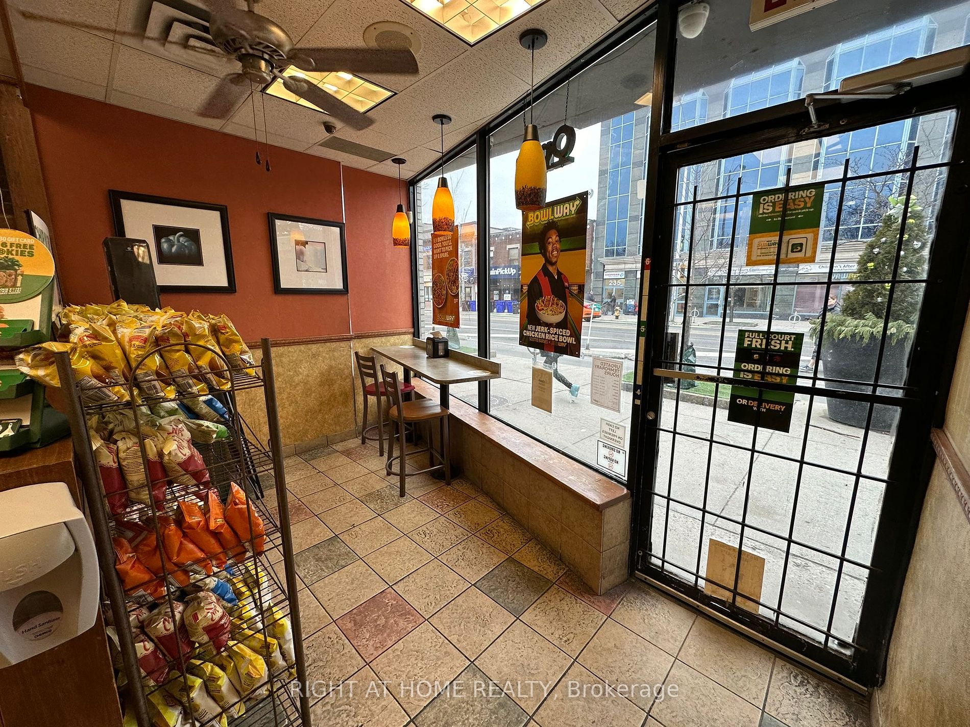 232 Danforth Ave Property Photo 2