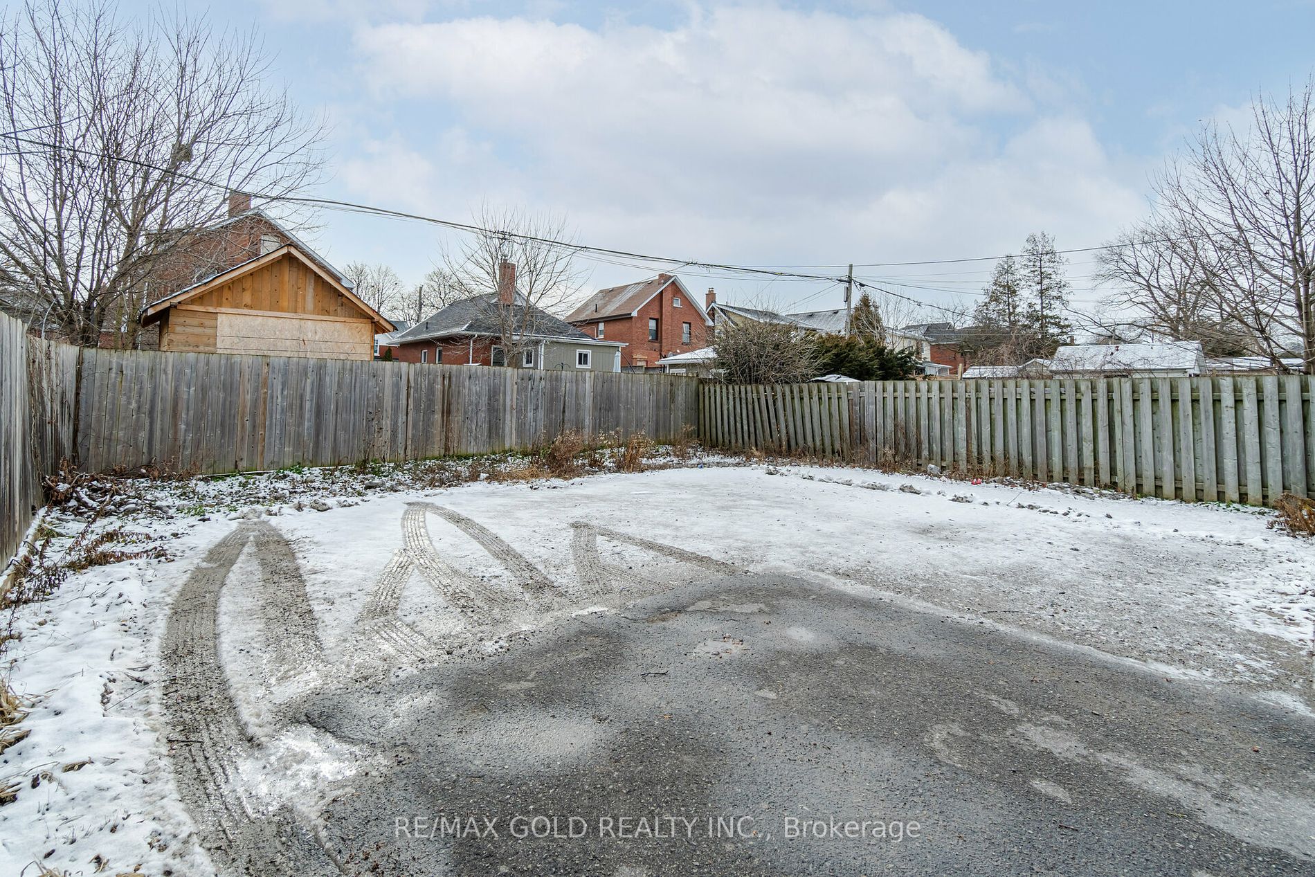 161 Adelaide Ave E Property Photo 37