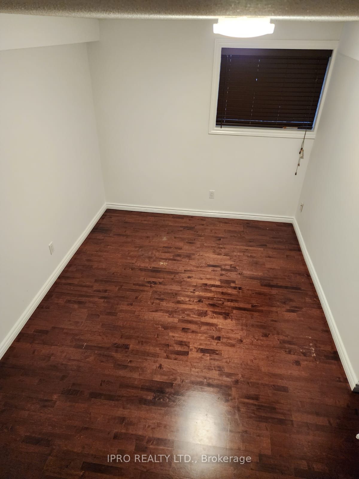 43 Cloverfield St Property Photo 5