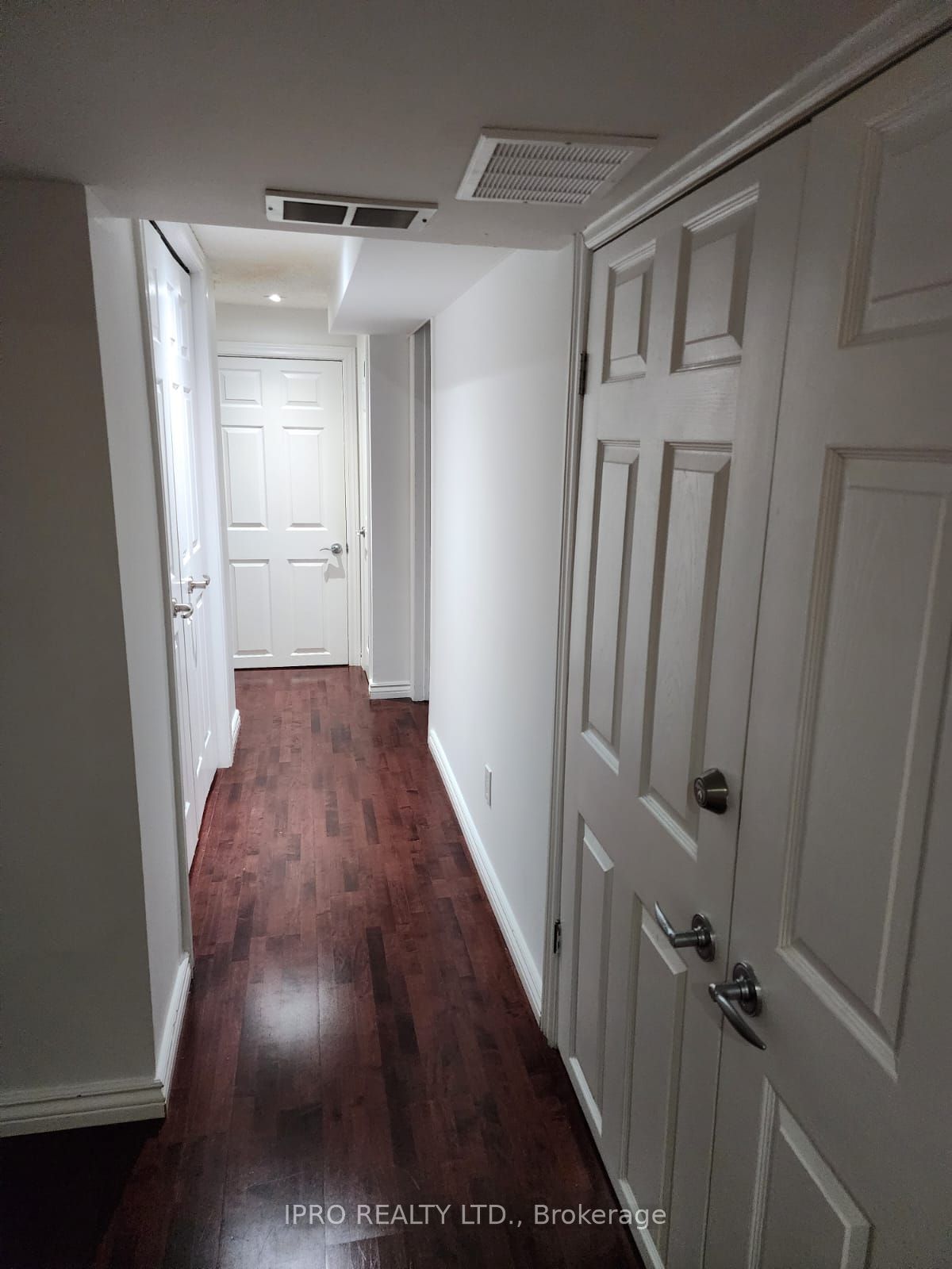 43 Cloverfield St Property Photo 13
