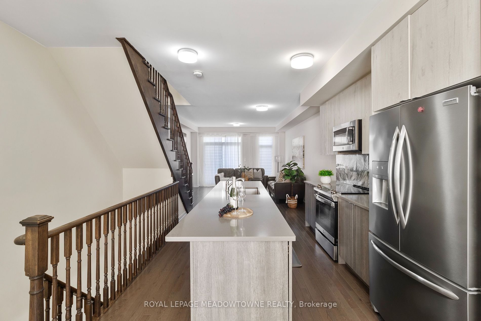 2662 Castlegate Crossing Property Photo 6