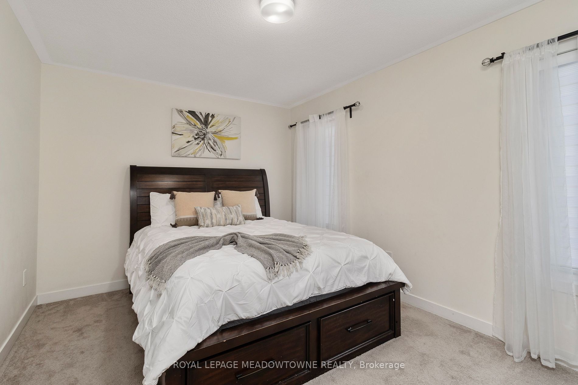 2662 Castlegate Crossing Property Photo 19