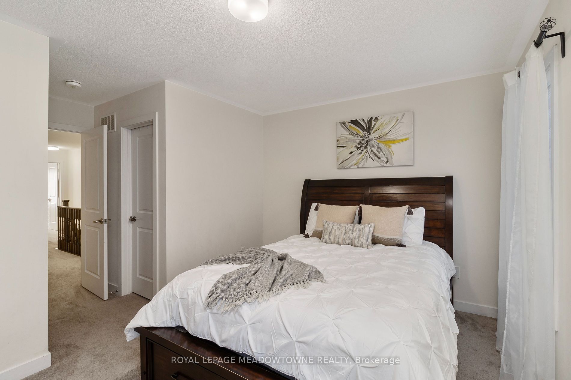 2662 Castlegate Crossing Property Photo 21
