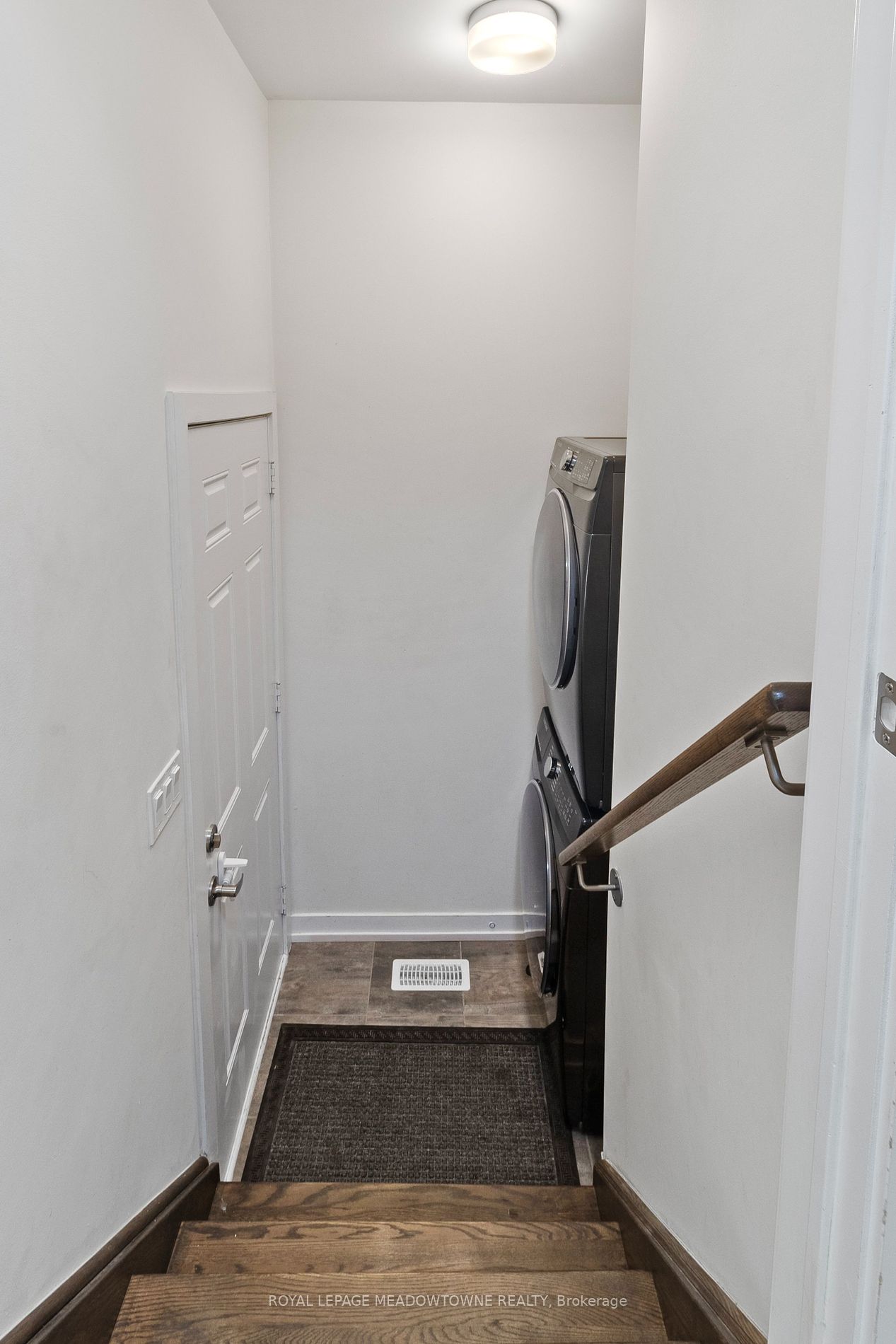 2662 Castlegate Crossing Property Photo 30