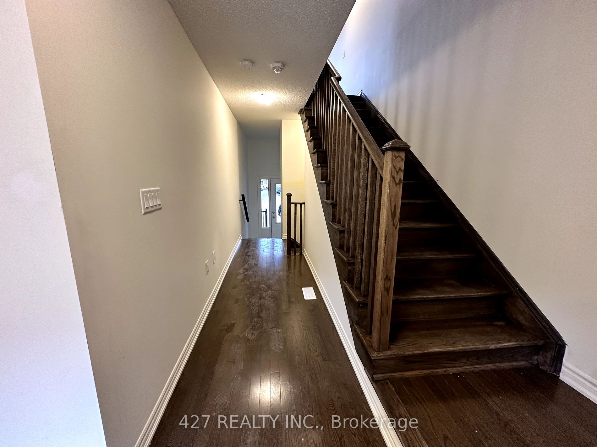 519 Danks Ridge Dr E Property Photo 5