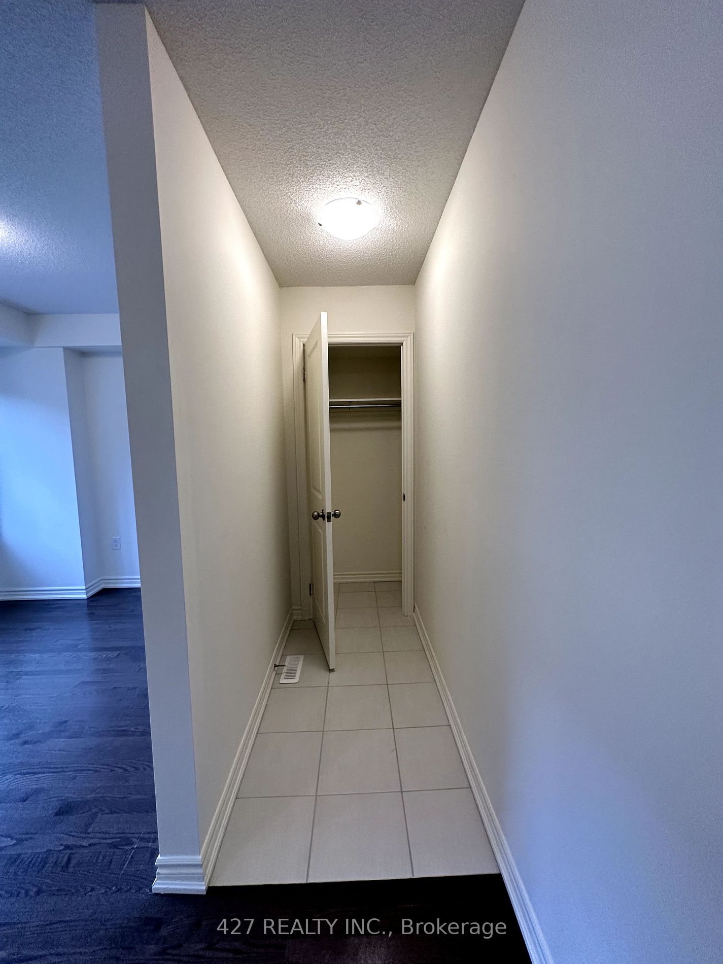 519 Danks Ridge Dr E Property Photo 6